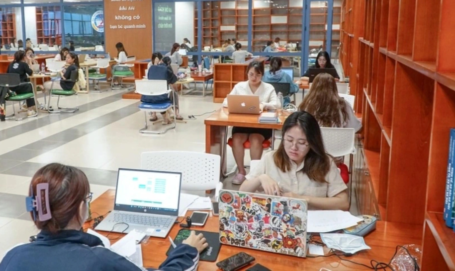 Đại học Kinh tế Quốc dân tuyển sinh 9.000 chỉ tiêu năm 2026, mở thêm 3 ngành “đón đầu” xu thế kinh tế số - Ảnh 1.