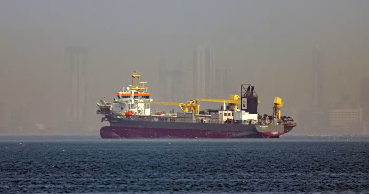 Việt Nam chủ động ổn định thị trường xăng dầu trước "sóng gió" Trung Đông - Ảnh 1.