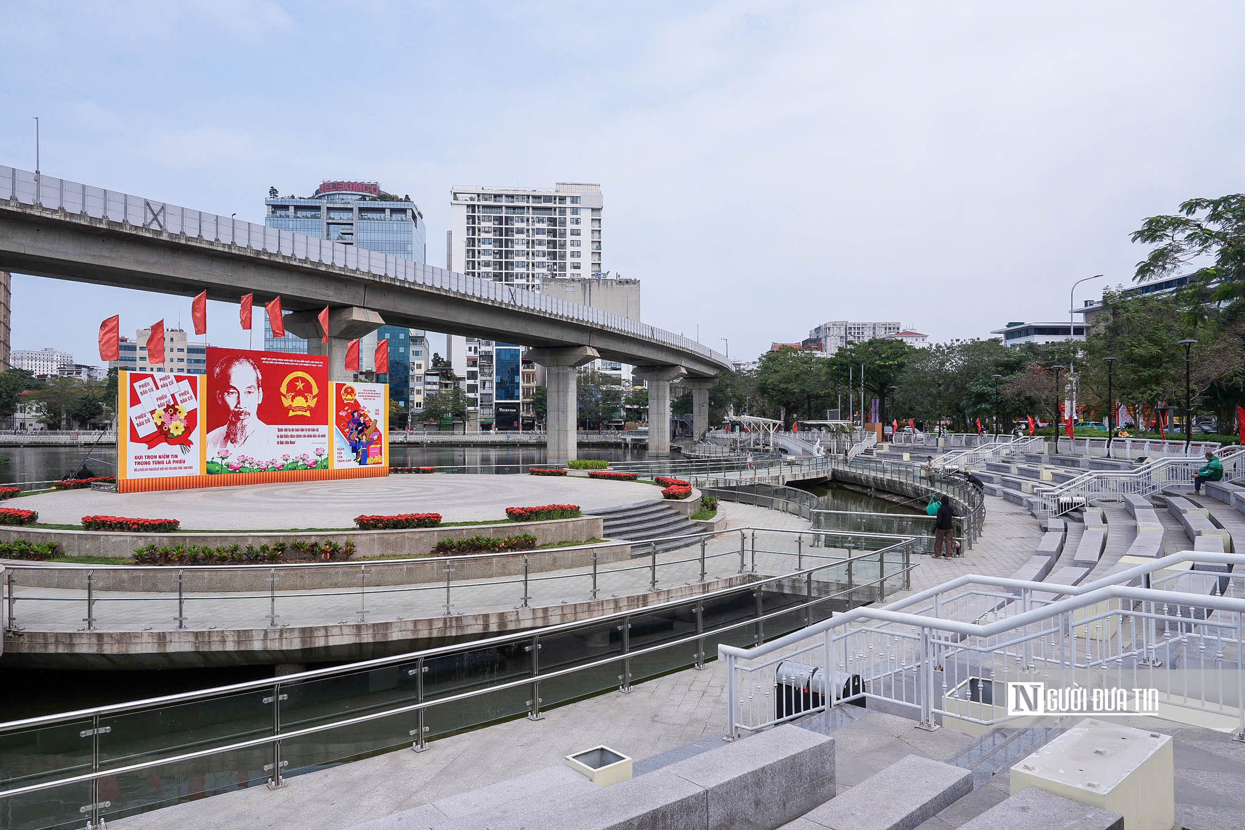 H&agrave; Nội: Cận cảnh c&ocirc;ng tr&igrave;nh ch&agrave;o mừng bầu cử - Ảnh 5.