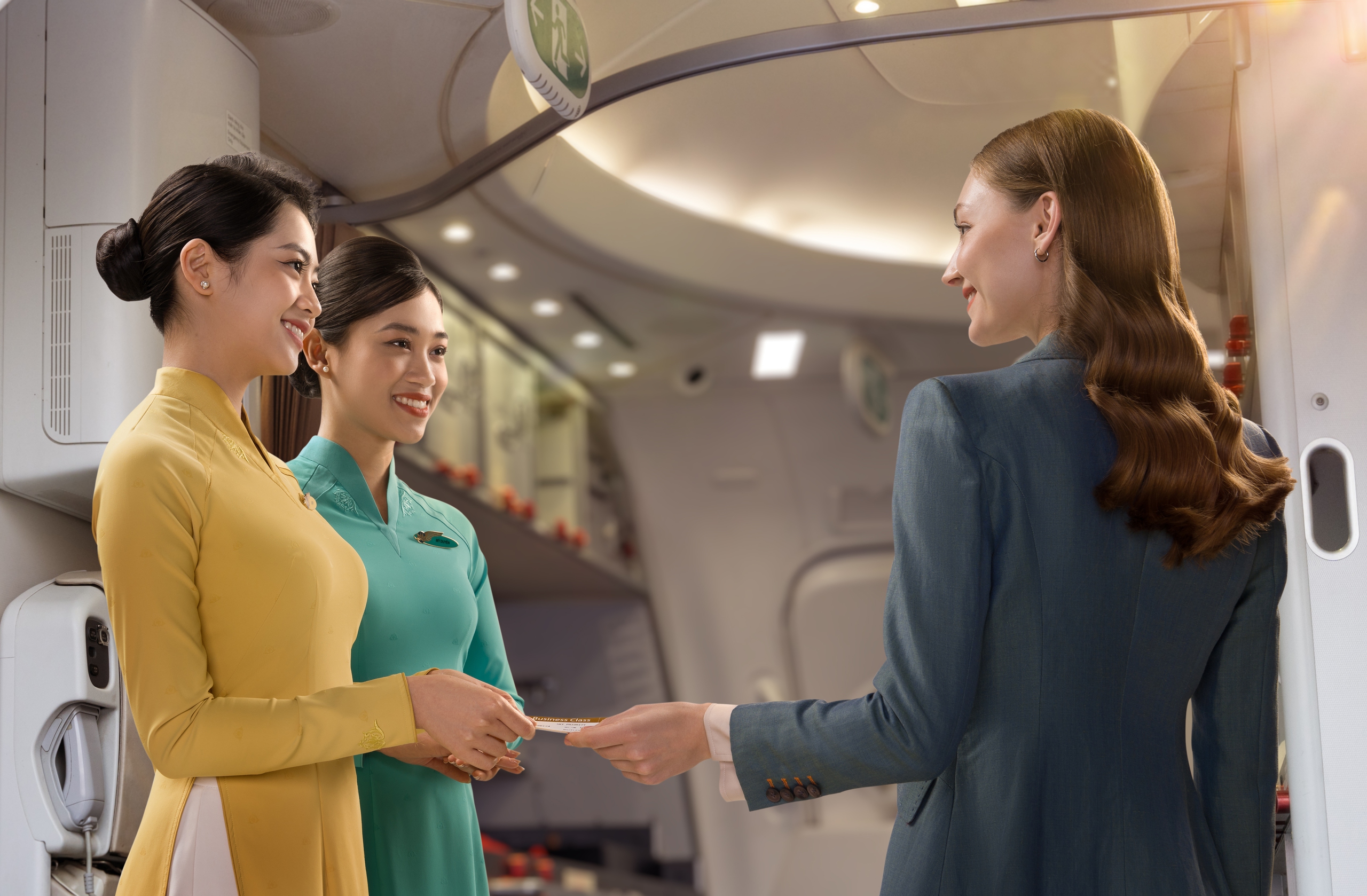 Tuyển hơn 1.200 tiếp viên, Vietnam Airlines mở rộng cơ hội việc làm cho lao động trẻ - Ảnh 3.