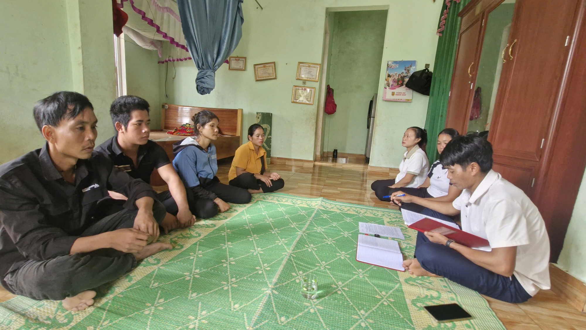 Bí thư chi bộ trẻ và hành trình giúp dân bản thoát nghèo- Ảnh 2.