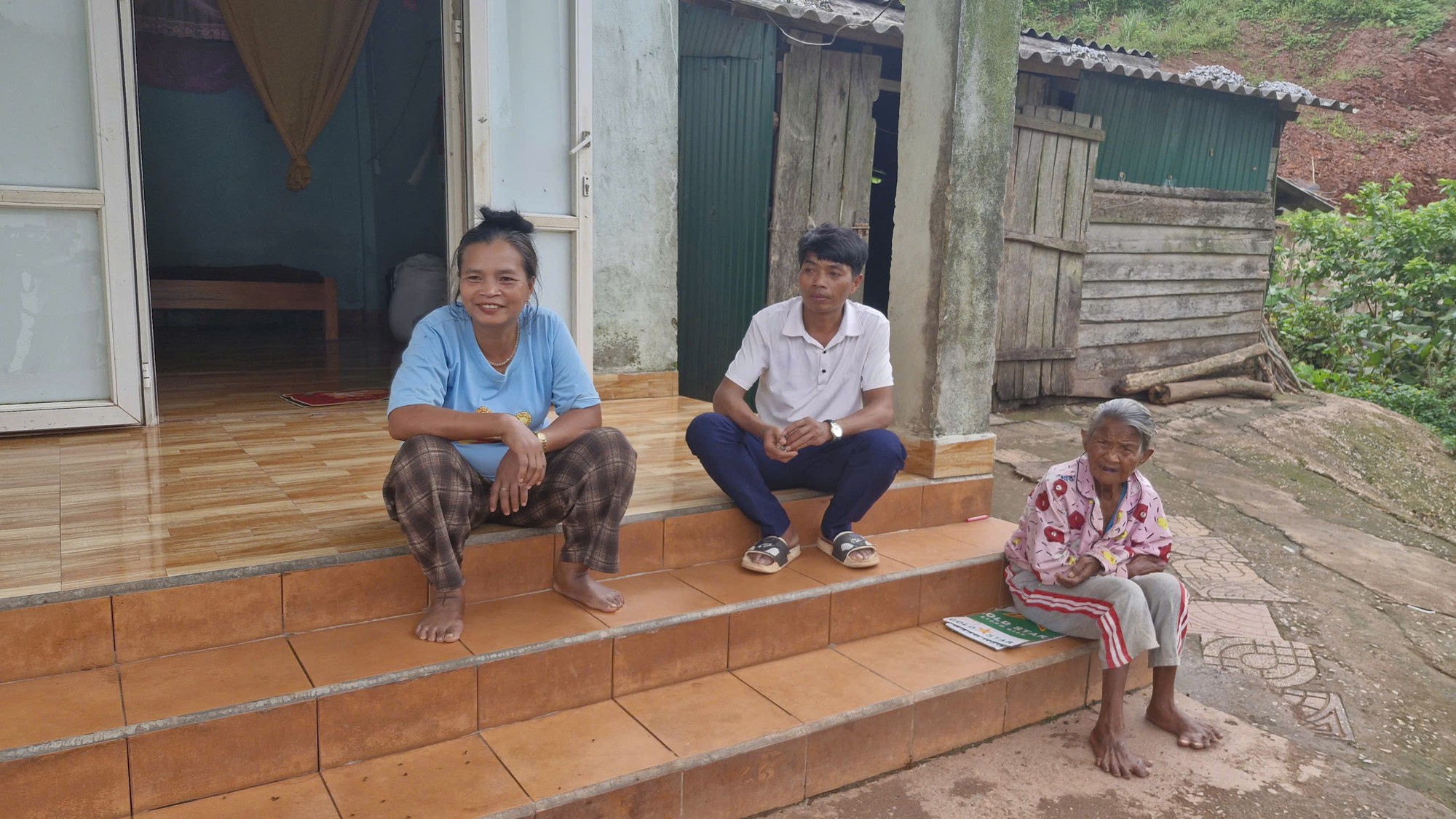 Bí thư chi bộ trẻ và hành trình giúp dân bản thoát nghèo- Ảnh 3.