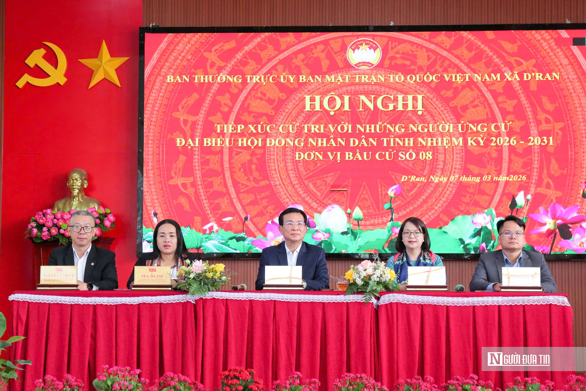 Chủ tịch UBND tỉnh L&acirc;m Đồng Hồ Văn Mười lắng nghe kiến nghị của cử tri D&rsquo;ran- Ảnh 1.