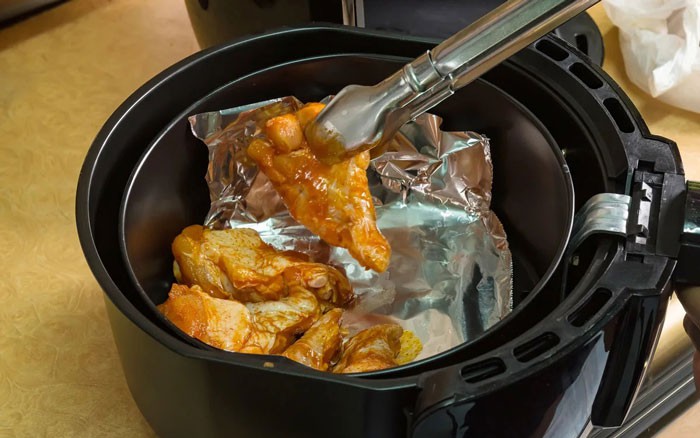 Gi&aacute; v&agrave;ng h&ocirc;m nay 7/3: Bật tăng trở lại theo chiều thế giới - Ảnh 1.