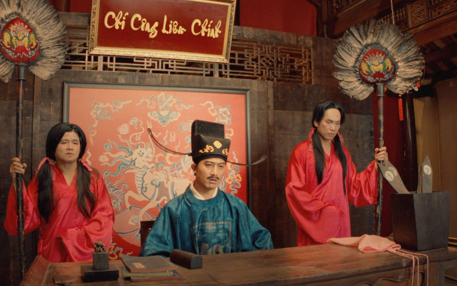 Nam diễn viên Mưa đỏ tái xuất với điện ảnh với diện mạo lạ lẫm, hoá thân giang hồ hảo hán - Ảnh 2.