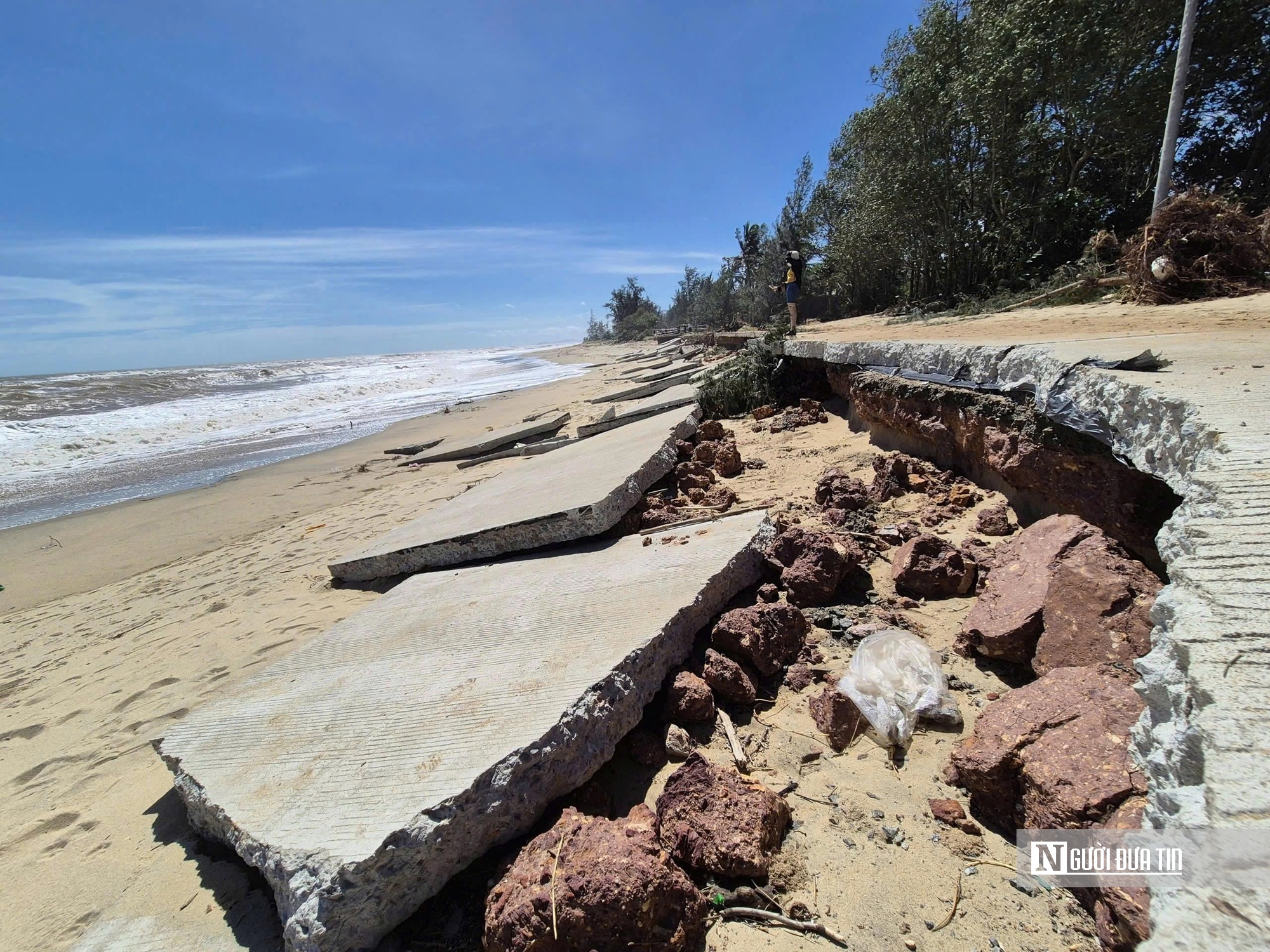 Cận cảnh cửa biển Quảng Ng&atilde;i dự kiến chi gần 1.000 tỷ đồng l&agrave;m k&egrave;- Ảnh 9.