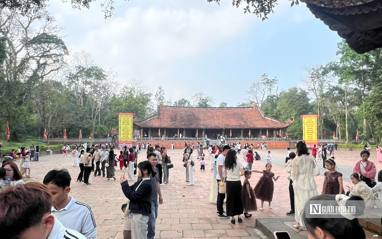 Du lịch tâm linh Thanh Hóa hút khách dịp Tết, kiên quyết ngăn mê tín dị đoan