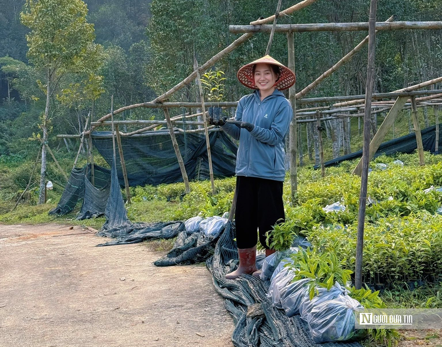 Cô gái trẻ từ bỏ phố thị xa hoa, trở về quê khởi nghiệp với nghề truyền thống- Ảnh 1. Cô gái trẻ từ bỏ phố thị xa hoa, trở về quê khởi nghiệp với nghề truyền thống- Ảnh 1.