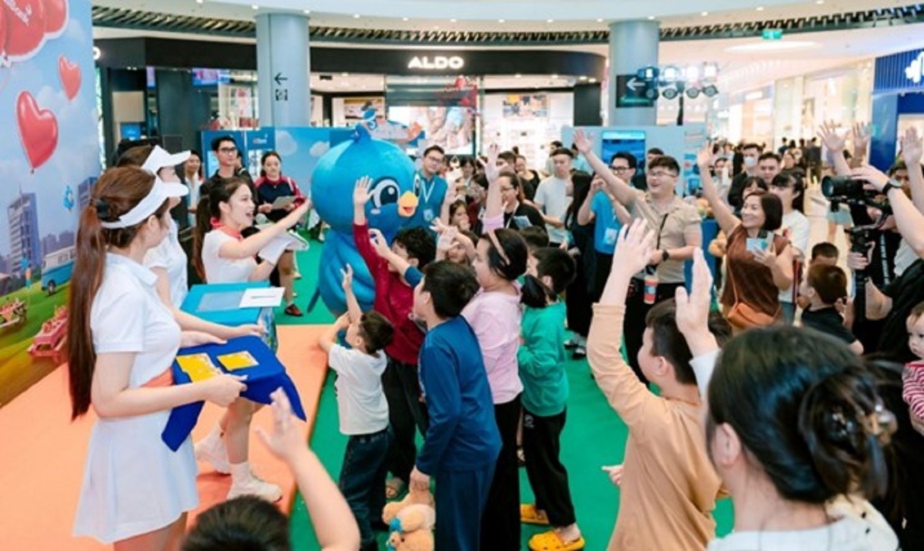 ABBank triển khai chương trình “Trăm phần trăm Hạnh phúc”: “Mưa” vàng 24K cho khách hàng từ 9/3 - Ảnh 2.