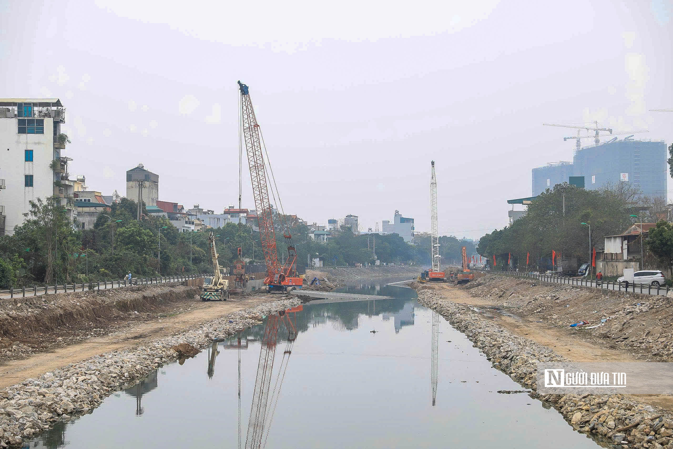 Cận cảnh thi công tại dự án chống ngập khẩn cấp tại Hà Nội - Ảnh 9.