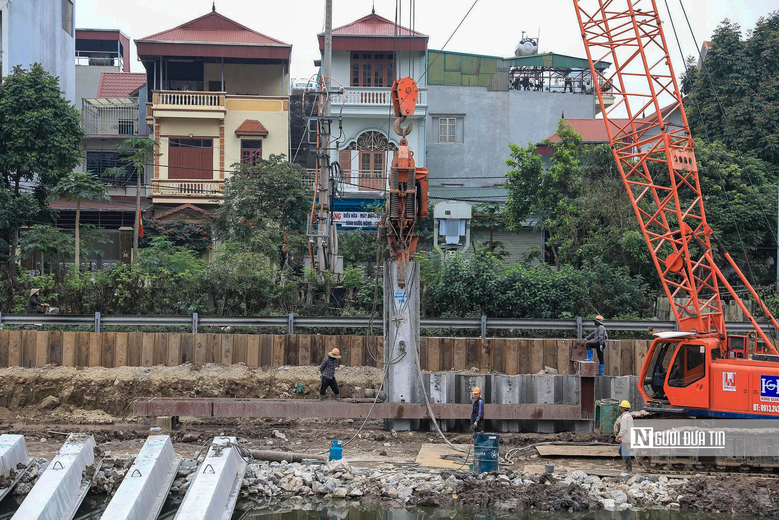 Cận cảnh thi công tại dự án chống ngập khẩn cấp tại Hà Nội - Ảnh 5.