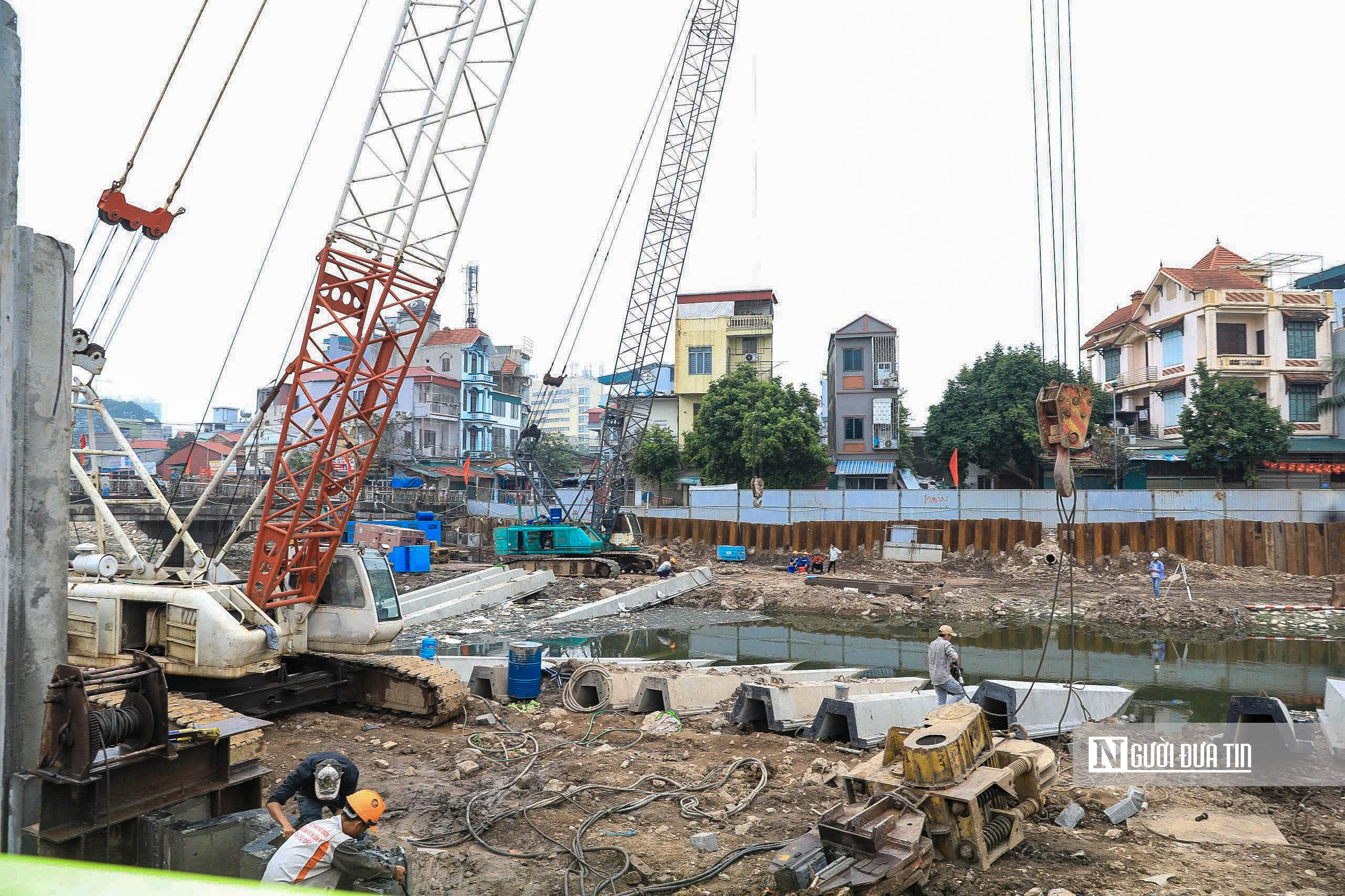 Cận cảnh thi công tại dự án chống ngập khẩn cấp tại Hà Nội - Ảnh 4.