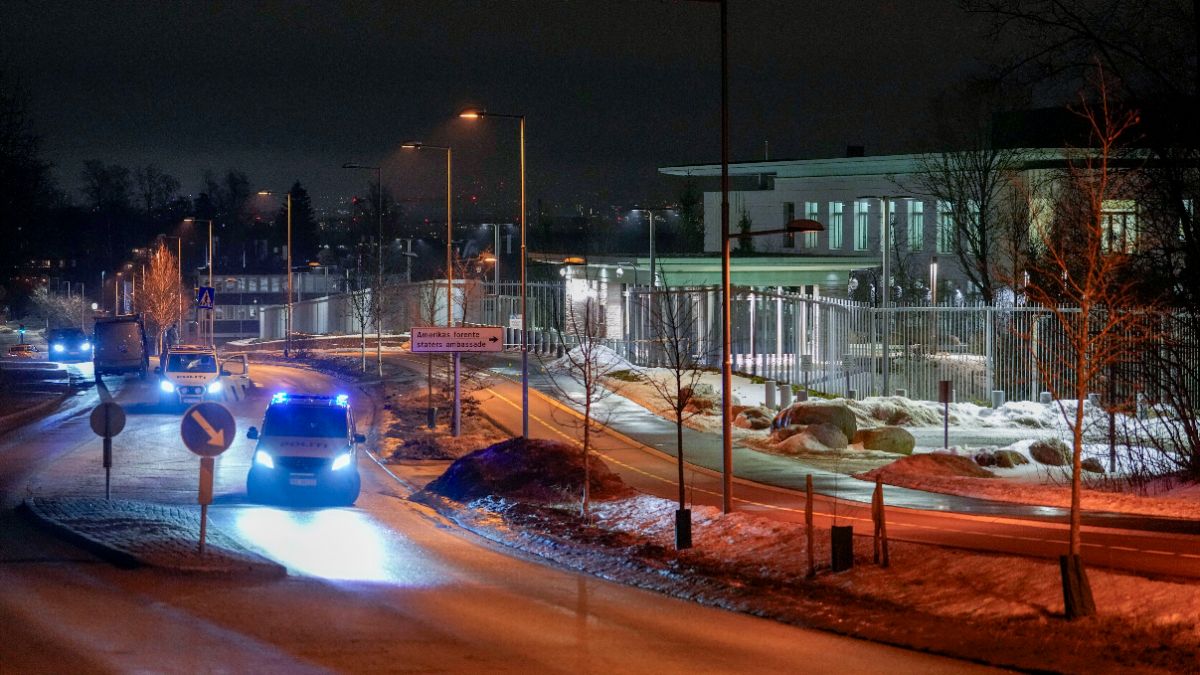 Vụ nổ tại Đại sứ quán Mỹ ở Oslo bị điều tra theo hướng có thể là hành động khủng bố - Ảnh 1.