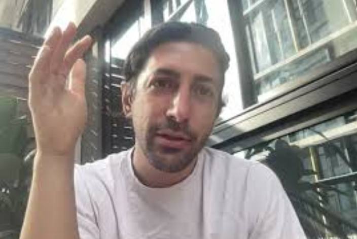 Mỗi sáng thức dậy ở một quốc gia khác, người đàn ông lập cú đúp kỷ lục Guinness sau hành trình gần 200 nước - Ảnh 5.