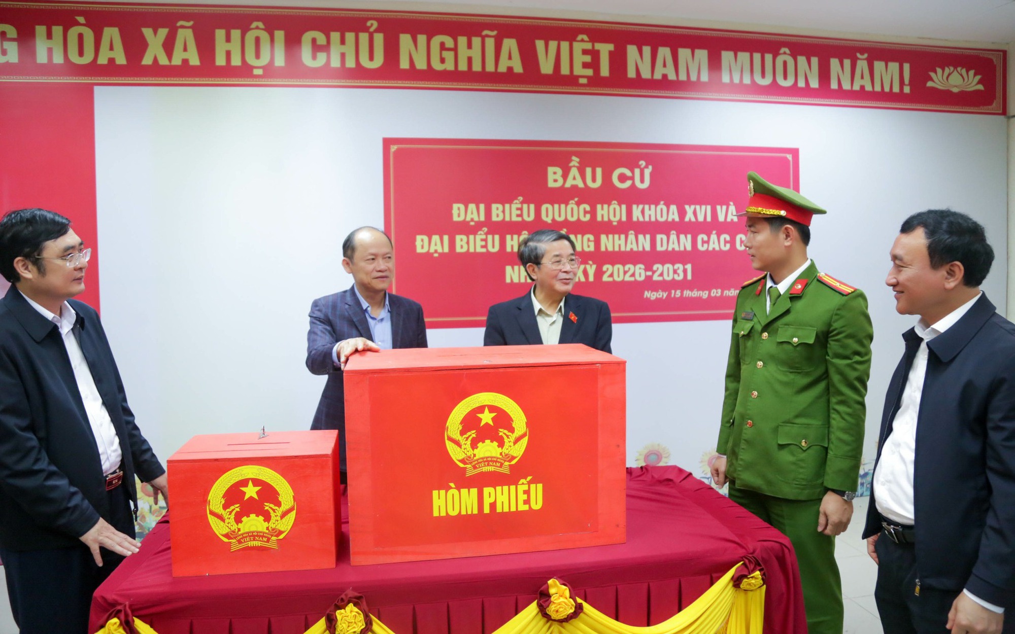 Hà Tĩnh triển khai đồng bộ biện pháp đảm bảo an ninh tuyệt đối cho ngày bầu cử