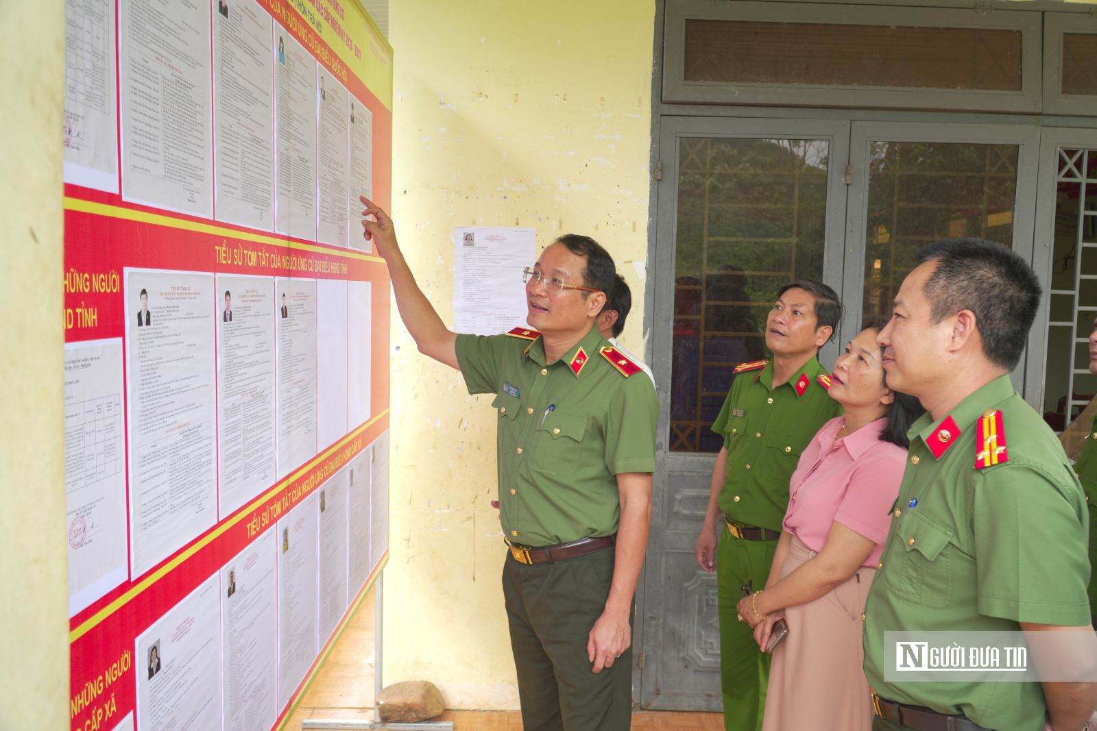 Công an Quảng Ngãi siết chặt an ninh trật tự, bảo đảm an toàn cho ngày bầu cử- Ảnh 1. Công an Quảng Ngãi siết chặt an ninh trật tự, bảo đảm an toàn cho ngày bầu cử- Ảnh 1.