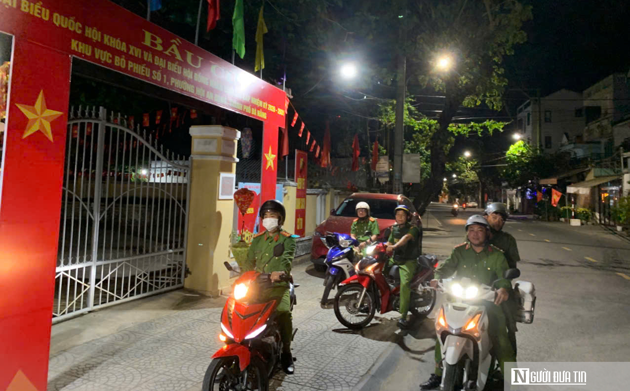 Những bước chân lặng lẽ trước ngày bầu cử- Ảnh 4.