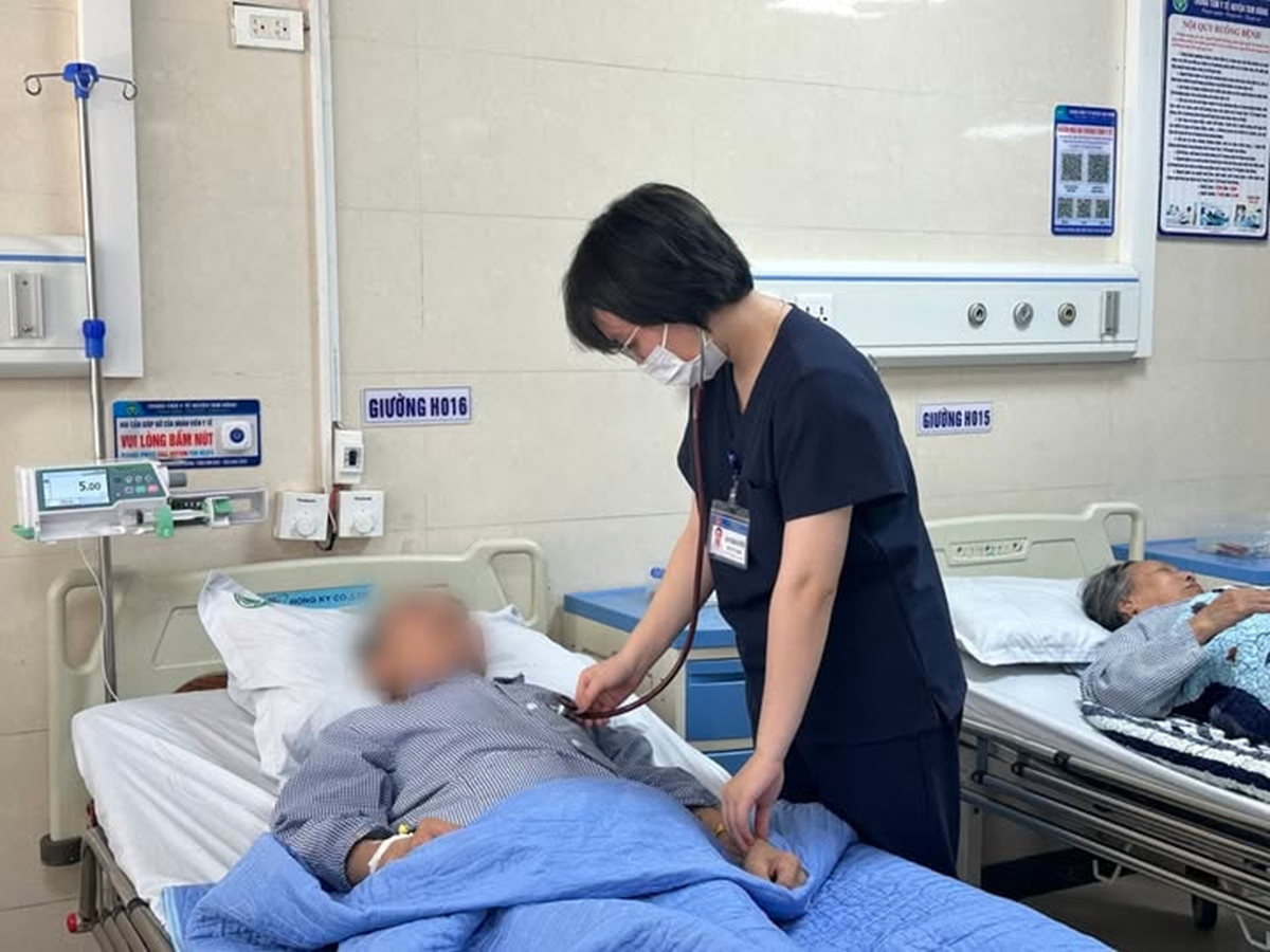 Nhờ người truyền dịch tại nhà, hai người phụ nữ ở Phú Thọ nguy kịch - Ảnh 1.