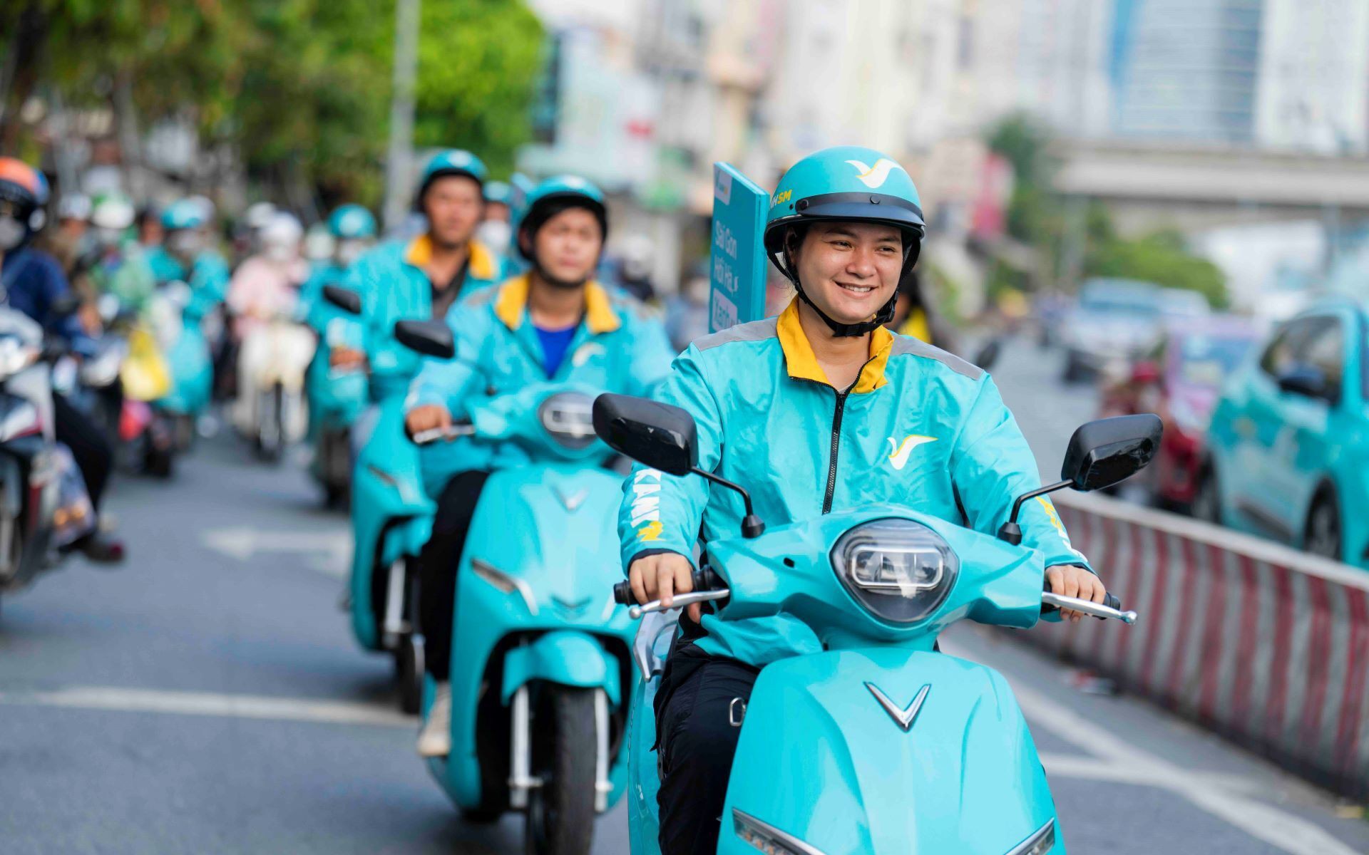 Từ h&ocirc;m nay, 1/4, H&agrave; Nội vận h&agrave;nh th&ecirc;m 10 tuyến xe bu&yacute;t điện - Ảnh 2.