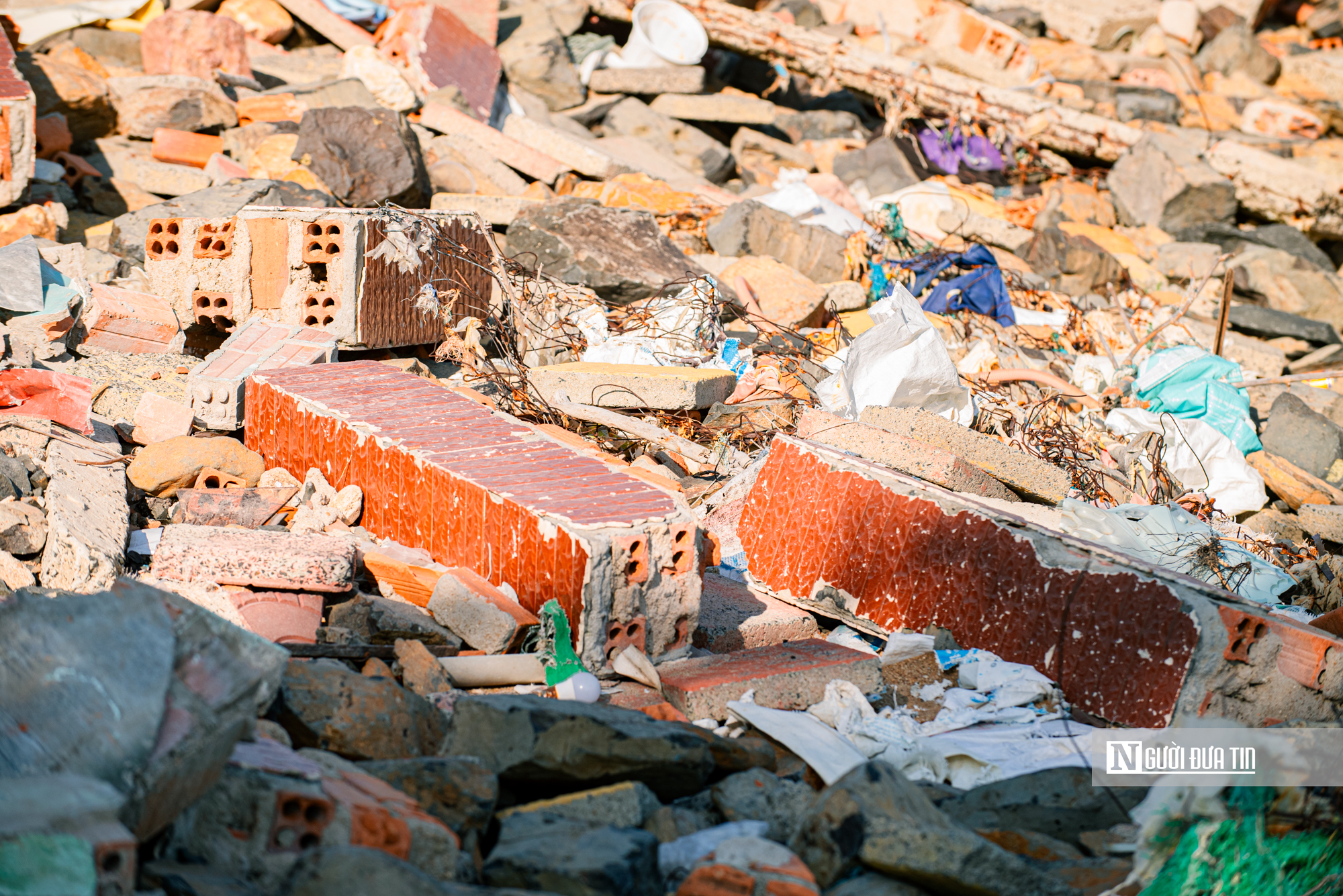 Đắk Lắk: Người d&acirc;n bất an v&igrave; bờ k&egrave; Bạch Đằng sạt lở, mong sớm khởi c&ocirc;ng sửa chữa- Ảnh 16.