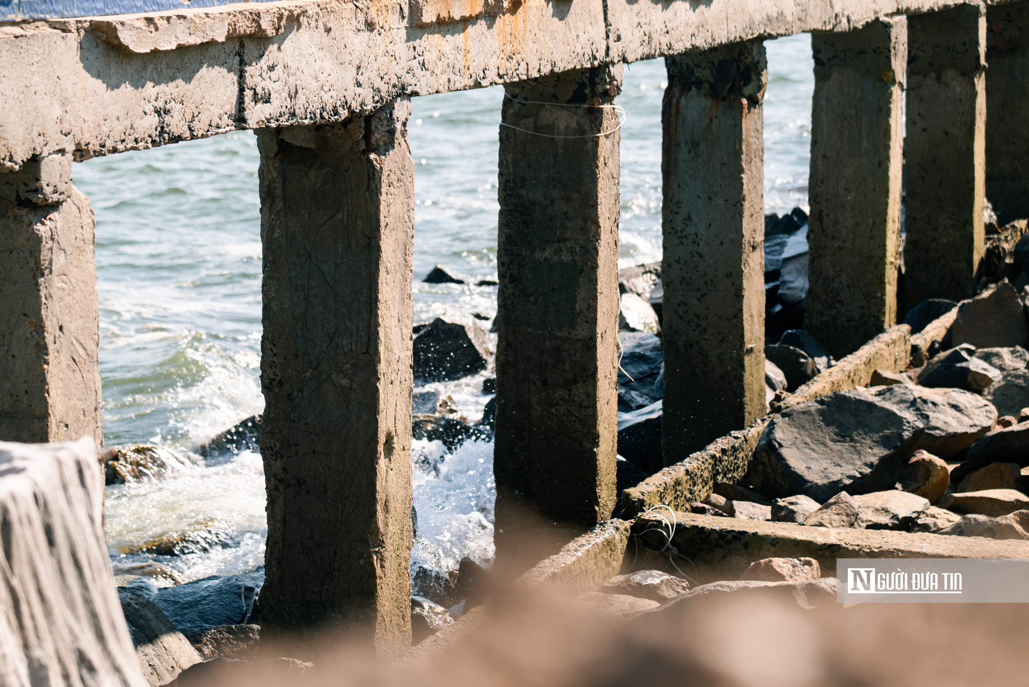 Đắk Lắk: Người d&acirc;n bất an v&igrave; bờ k&egrave; Bạch Đằng sạt lở, mong sớm khởi c&ocirc;ng sửa chữa- Ảnh 9.