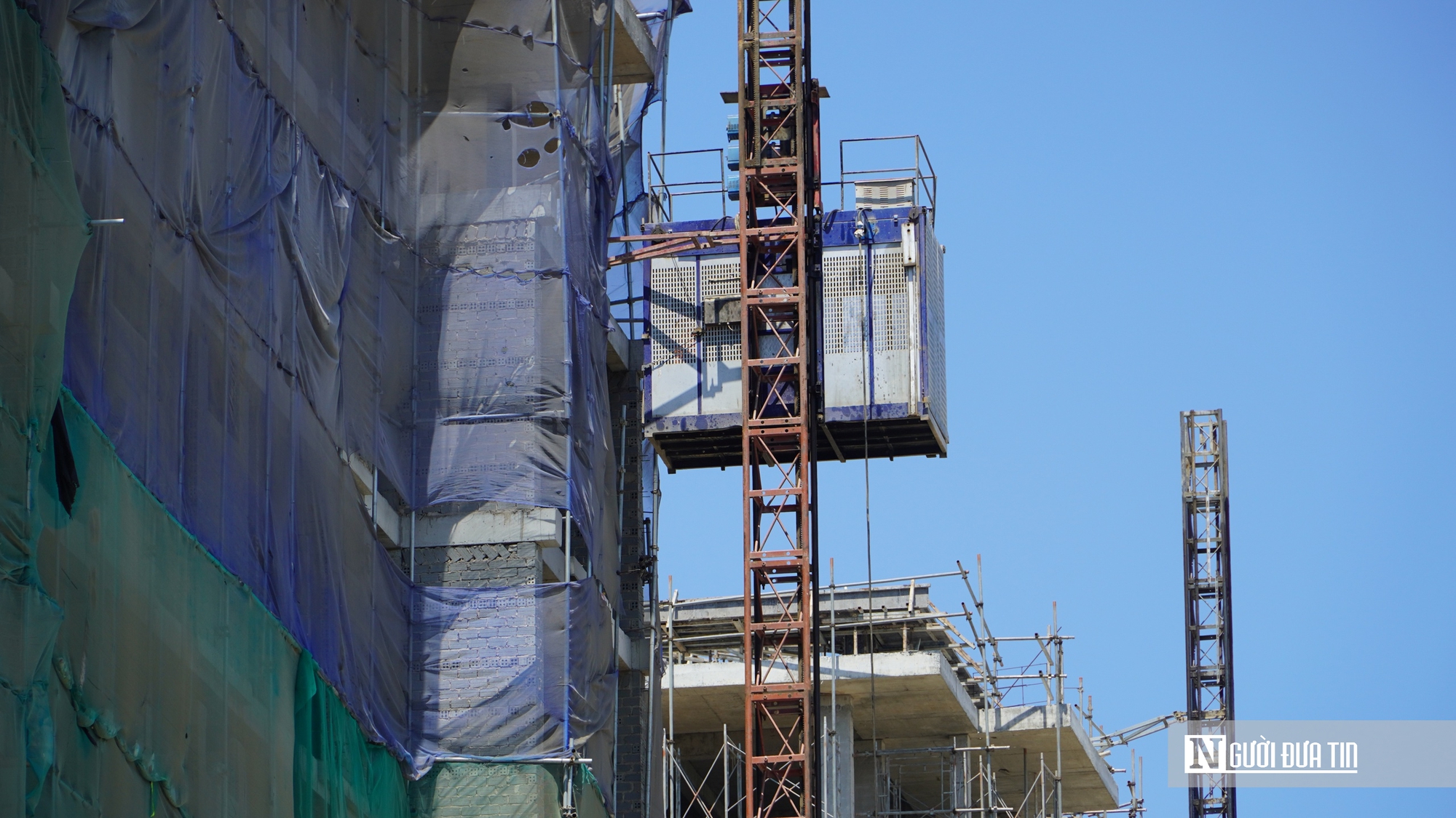 Cận cảnh đại c&ocirc;ng trường t&aacute;i định cư ven s&ocirc;ng C&agrave; Ty, gấp r&uacute;t về đ&iacute;ch nhưng c&ograve;n nhiều &ldquo;n&uacute;t thắt&rdquo; - Ảnh 6.