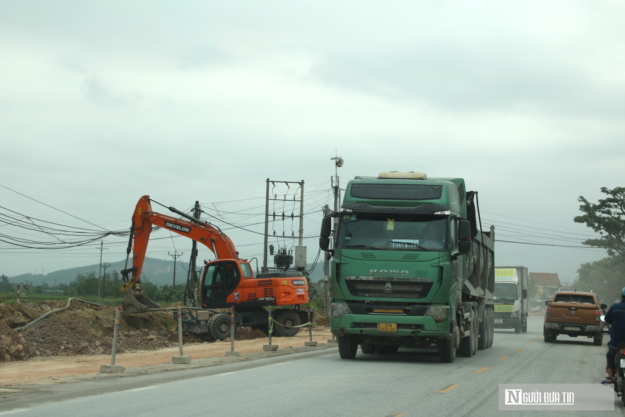 Tháo gỡ điểm nghẽn, đẩy nhanh tiến độ dự án 500 tỷ đồng mở rộng Quốc lộ 46- Ảnh 2.