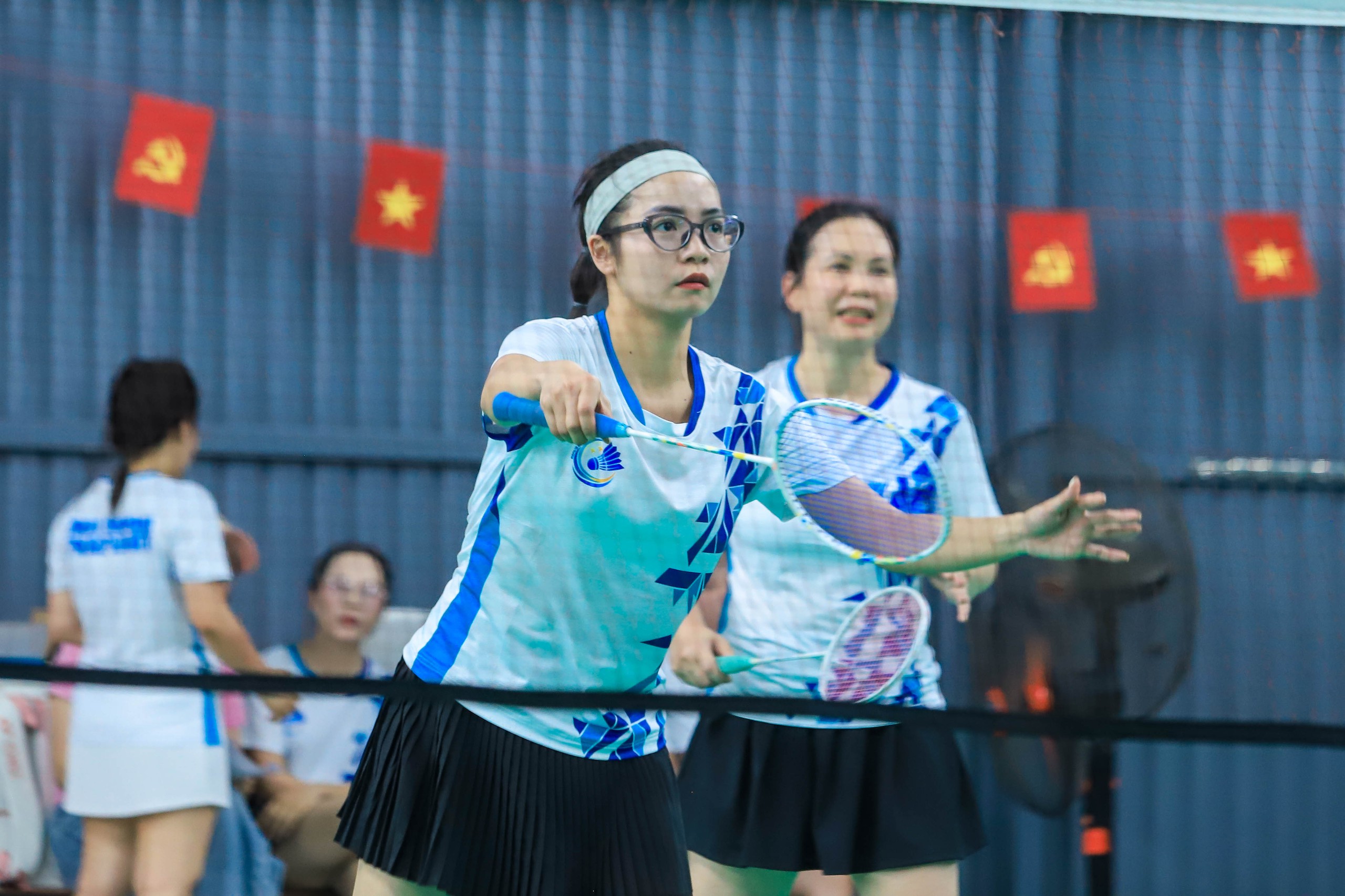 Giải Cầu l&ocirc;ng ch&agrave;o mừng 25 năm Tạp ch&iacute; Đời sống v&agrave; Ph&aacute;p luật ra số b&aacute;o đầu ti&ecirc;n- Ảnh 2.