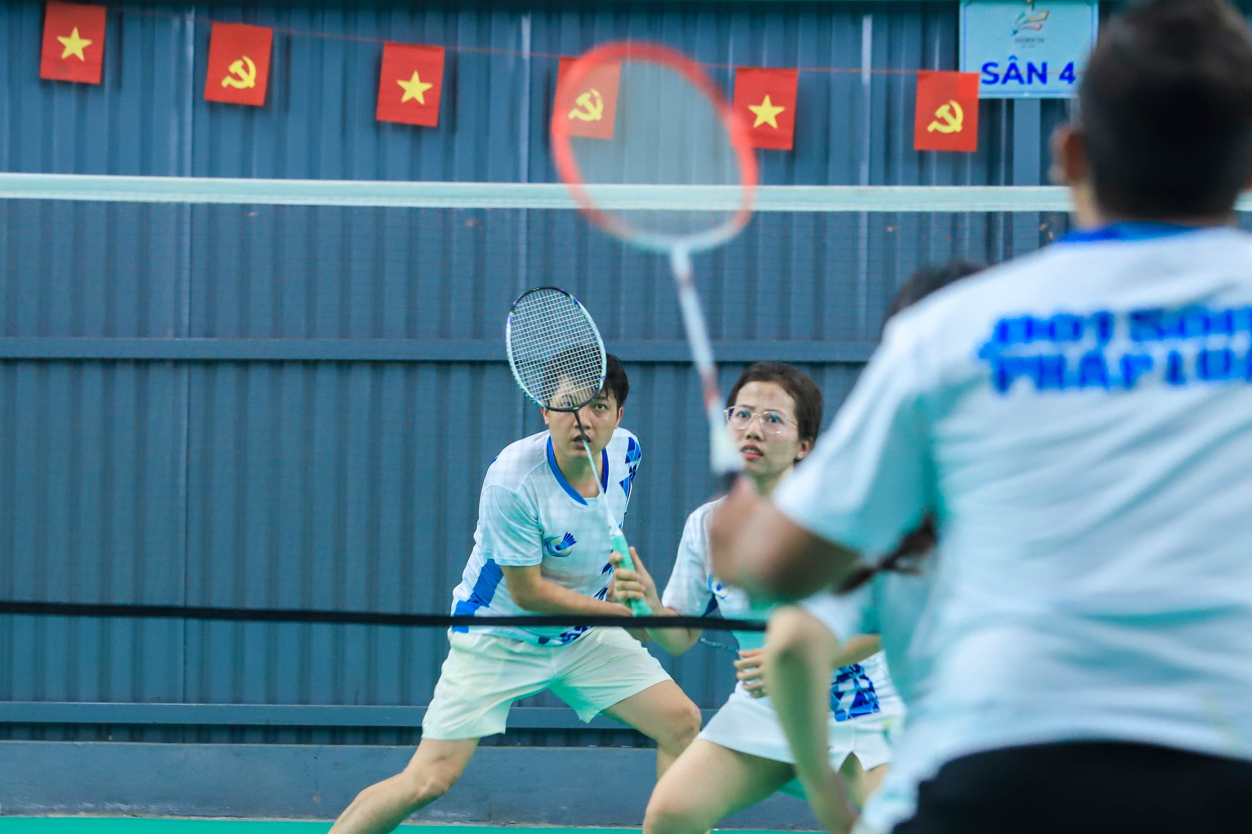 Giải Cầu l&ocirc;ng ch&agrave;o mừng 25 năm Tạp ch&iacute; Đời sống v&agrave; Ph&aacute;p luật ra số b&aacute;o đầu ti&ecirc;n- Ảnh 4.