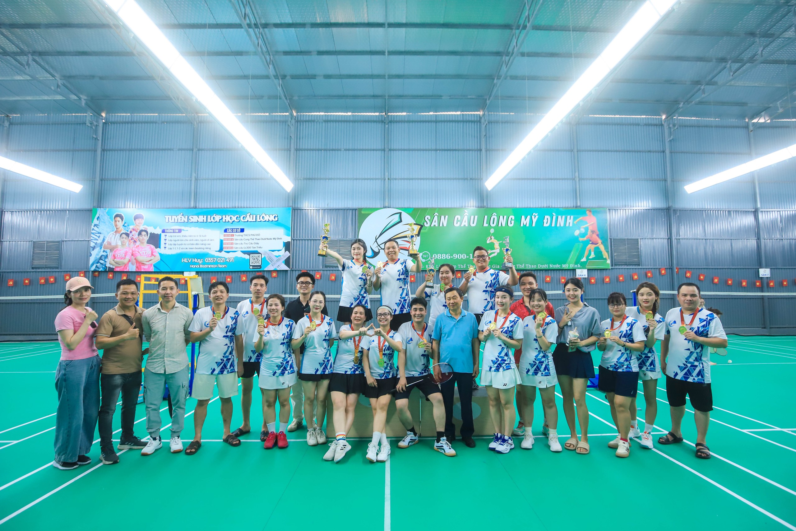 Giải Cầu l&ocirc;ng ch&agrave;o mừng 25 năm Tạp ch&iacute; Đời sống v&agrave; Ph&aacute;p luật ra số b&aacute;o đầu ti&ecirc;n- Ảnh 11.