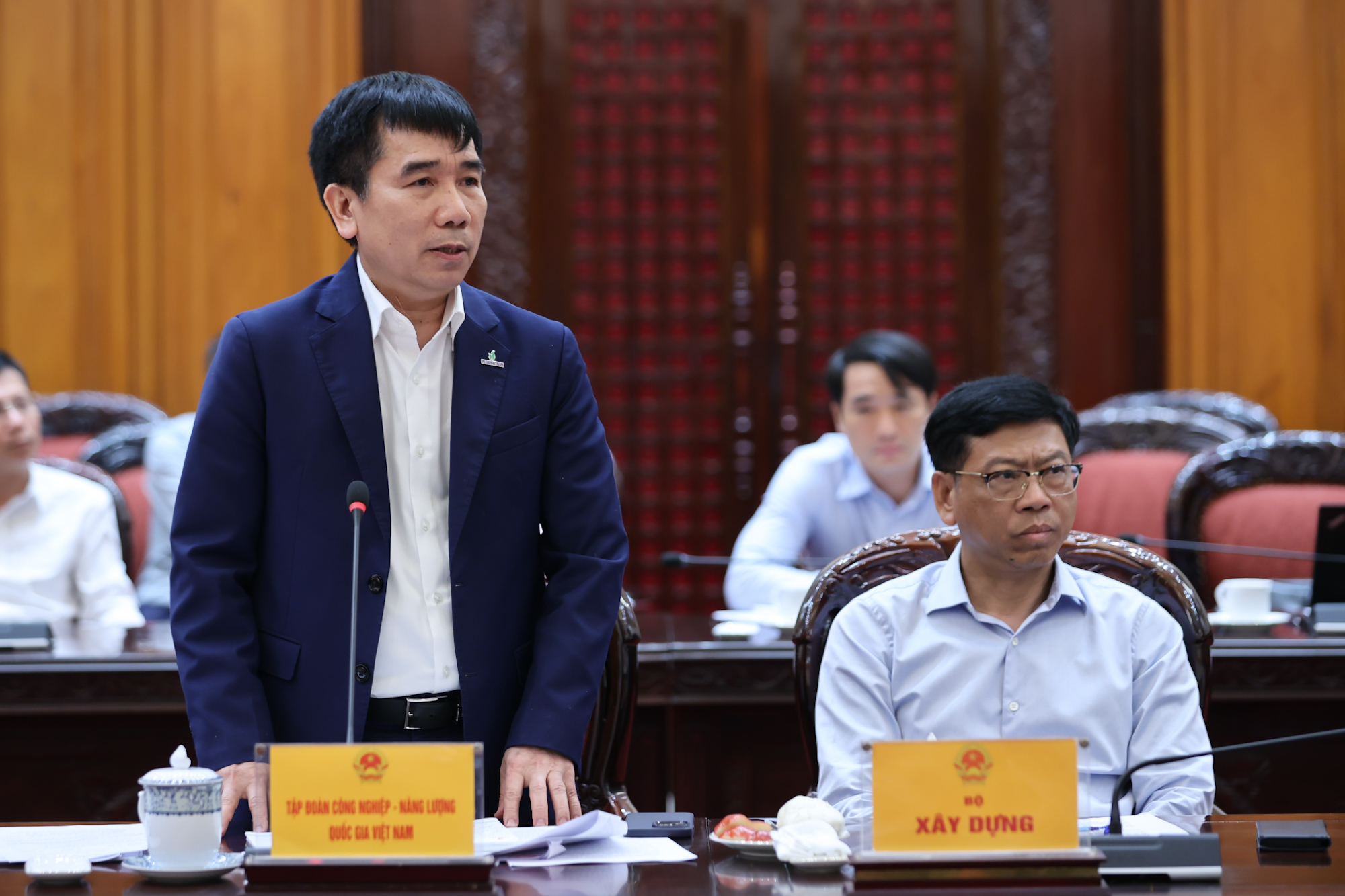 Thủ tướng: X&acirc;y dựng ngay kho dầu th&ocirc; tại Nghi Sơn v&agrave; t&iacute;nh to&aacute;n c&aacute;c địa điểm kh&aacute;c- Ảnh 4.