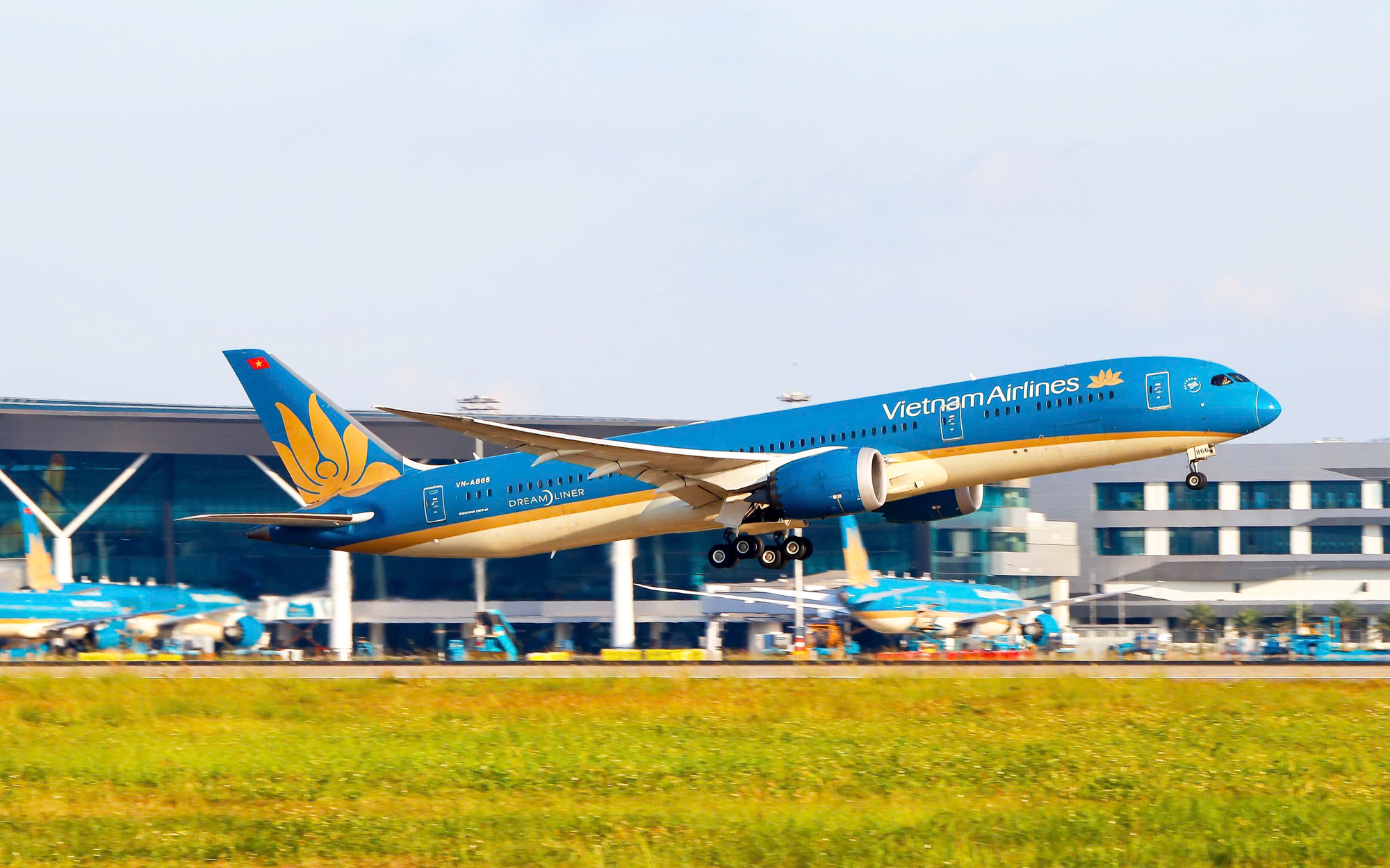 Vietnam Airlines Tăng Mạnh Chuyến Bay Dịp Giỗ Tổ Và 30/4-1/5/2026