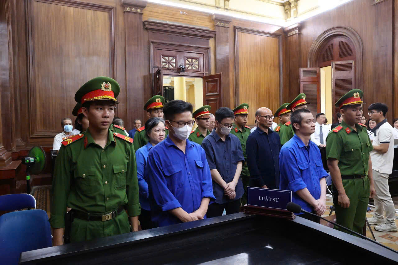 Vụ “sang tay” đất vàng 39-39B bến Vân Đồn: Cựu quyền Chủ tịch Tập đoàn cao su lãnh 14 năm tù- Ảnh 1.