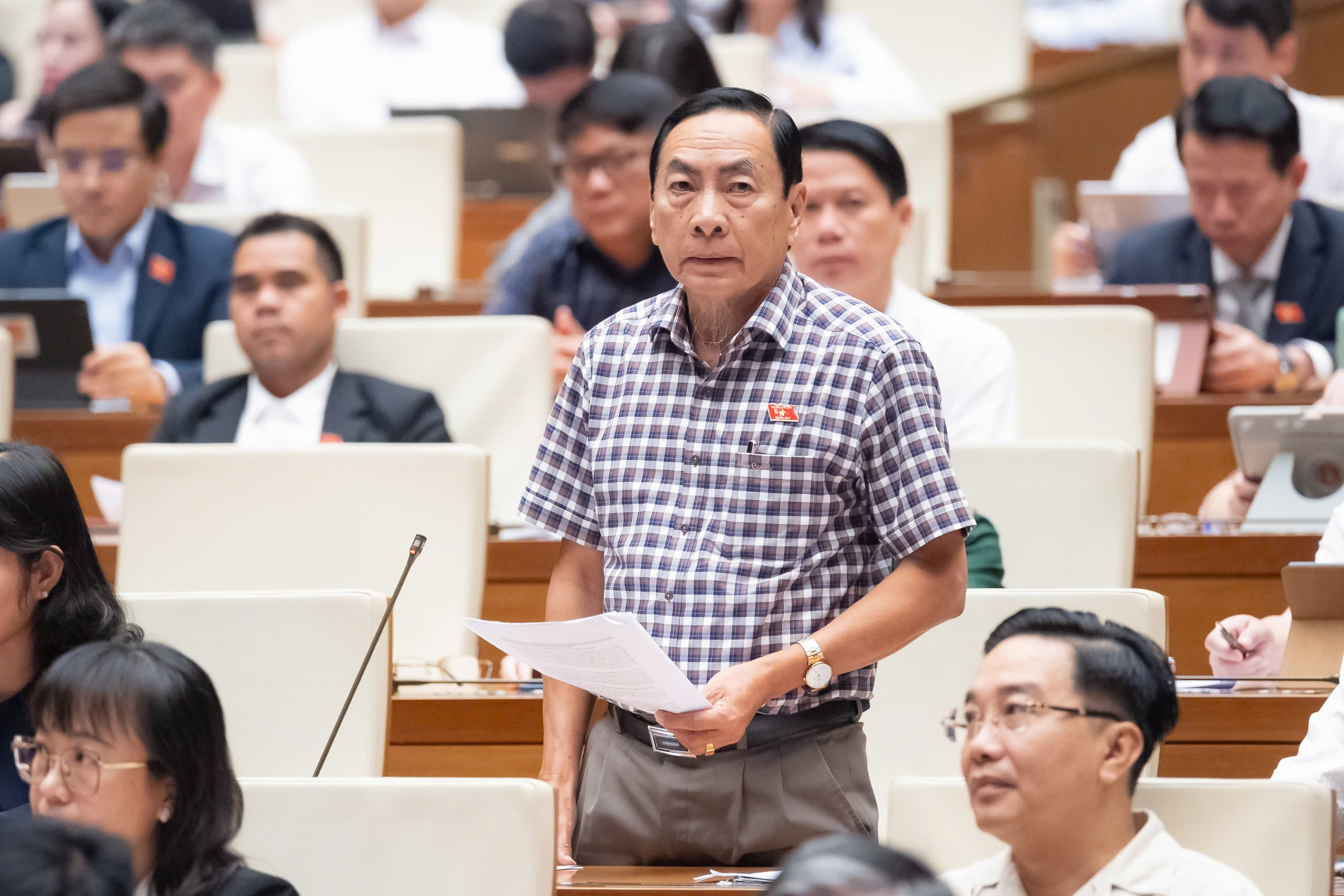 ĐBQH: Cần quy định rõ trách nhiệm quản lý tiền công đức- Ảnh 1.