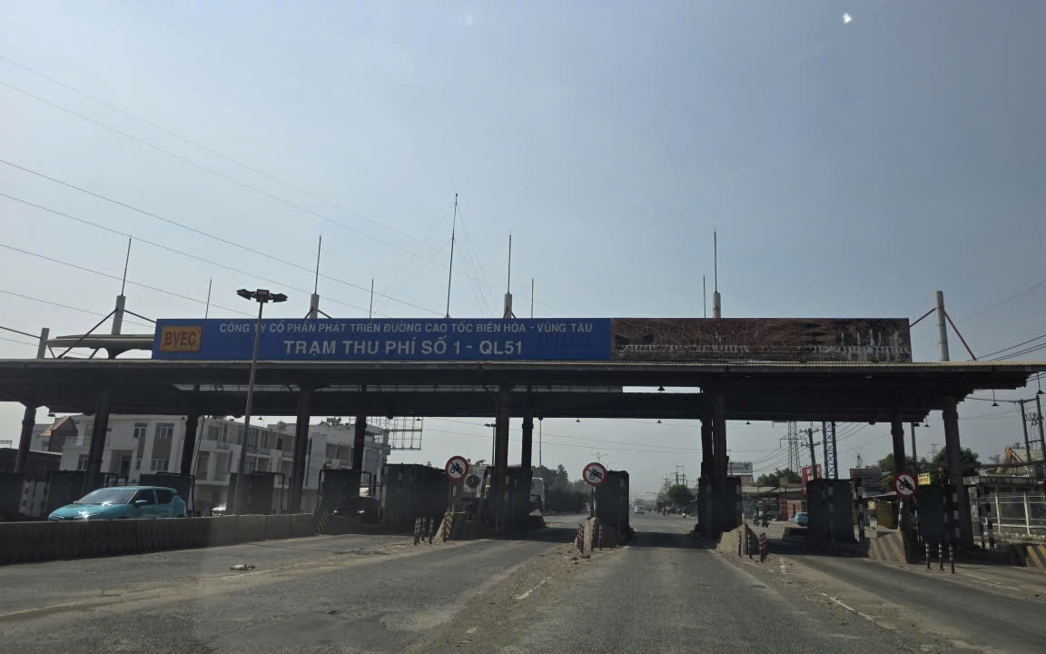 Đồng Nai tháo dỡ hai trạm thu phí T1, T2 trên quốc lộ 51 để đảm bảo an toàn giao thông