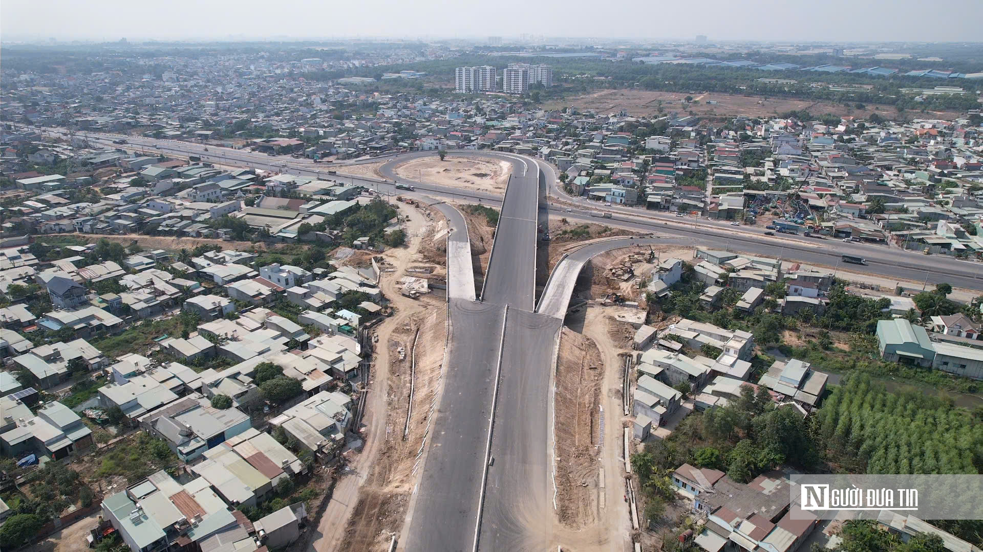 Cao tốc Bi&ecirc;n H&ograve;a &ndash; Vũng T&agrave;u &ldquo;chạy nước r&uacute;t&rdquo; trước ng&agrave;y th&ocirc;ng xe - Ảnh 1.