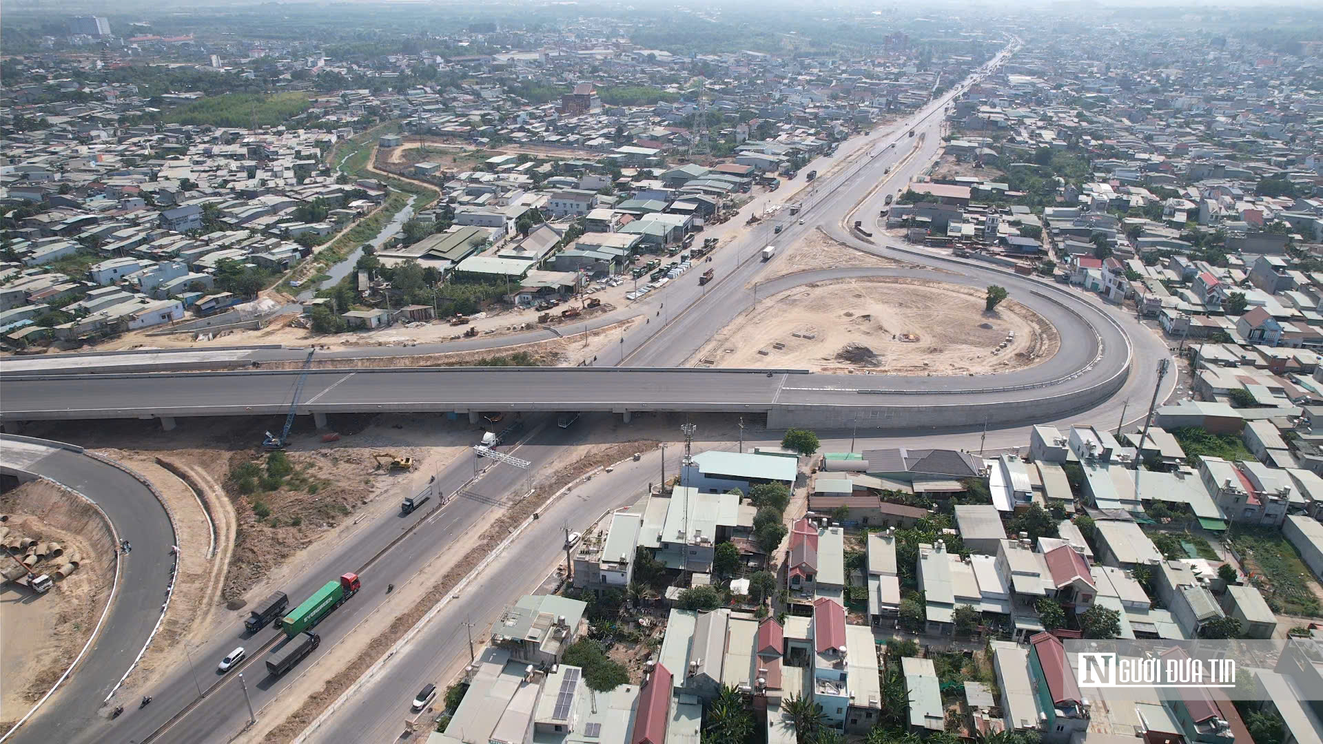 Cao tốc Bi&ecirc;n H&ograve;a &ndash; Vũng T&agrave;u &ldquo;chạy nước r&uacute;t&rdquo; trước ng&agrave;y th&ocirc;ng xe - Ảnh 2.