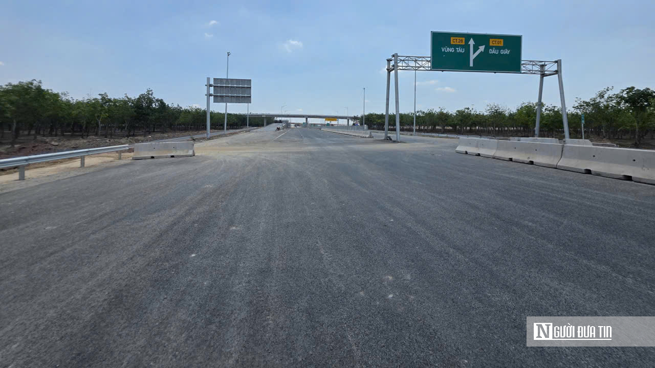 Cao tốc Bi&ecirc;n H&ograve;a &ndash; Vũng T&agrave;u &ldquo;chạy nước r&uacute;t&rdquo; trước ng&agrave;y th&ocirc;ng xe - Ảnh 9.