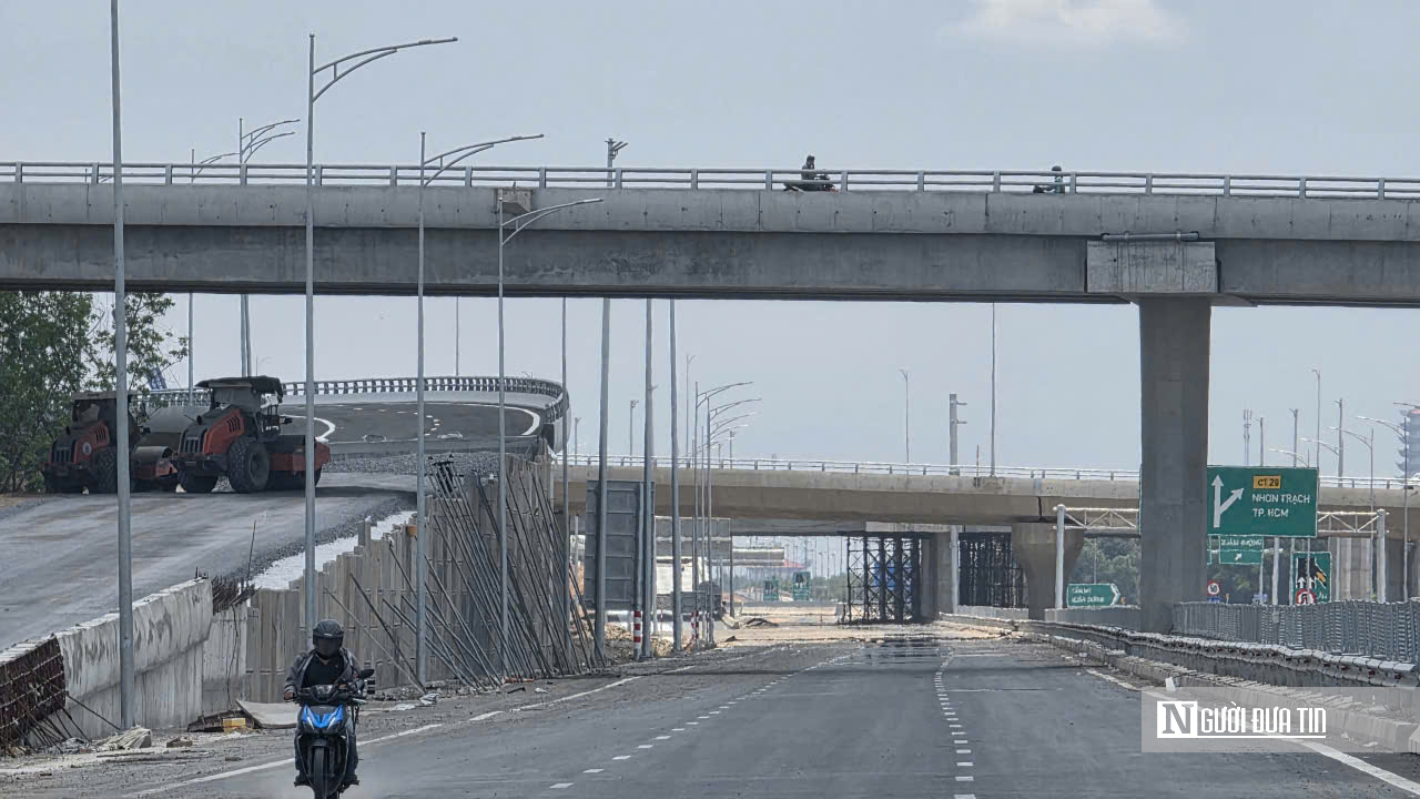 Cao tốc Bi&ecirc;n H&ograve;a &ndash; Vũng T&agrave;u &ldquo;chạy nước r&uacute;t&rdquo; trước ng&agrave;y th&ocirc;ng xe - Ảnh 20.