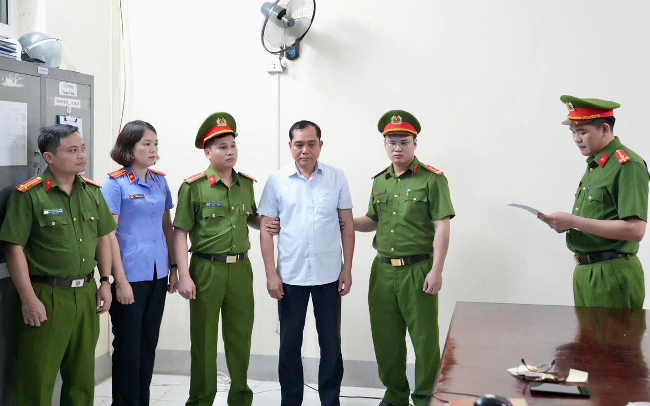 Công an Phú Thọ bắt giữ cựu Phó Chủ tịch UBND thành phố liên quan vụ án 'xã hội đen'