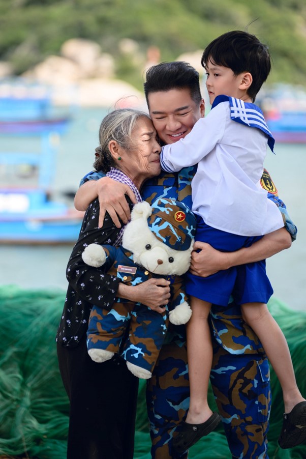 "Ông hoàng nhạc Việt" sống cảnh "gà trống nuôi con", ở tuổi U60 mở quán bán thêm cafe- Ảnh 7. "Ông hoàng nhạc Việt" sống cảnh "gà trống nuôi con", ở tuổi U60 mở quán bán thêm cafe- Ảnh 7.