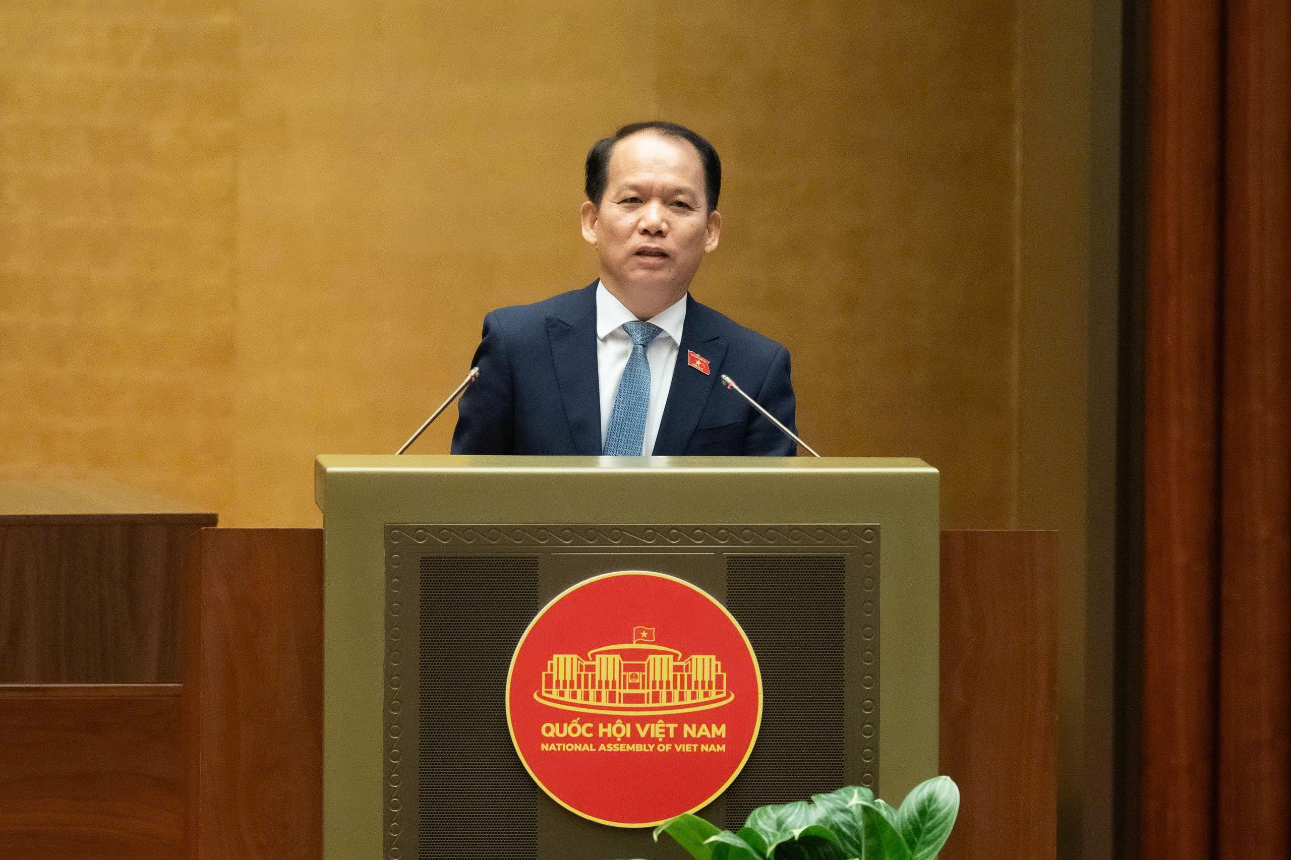 ĐBQH đề nghị thận trọng với việc ghi sổ hộ tịch, Bộ trưởng Bộ Tư pháp giải trình- Ảnh 2. ĐBQH đề nghị thận trọng với việc ghi sổ hộ tịch, Bộ trưởng Bộ Tư pháp giải trình- Ảnh 2.