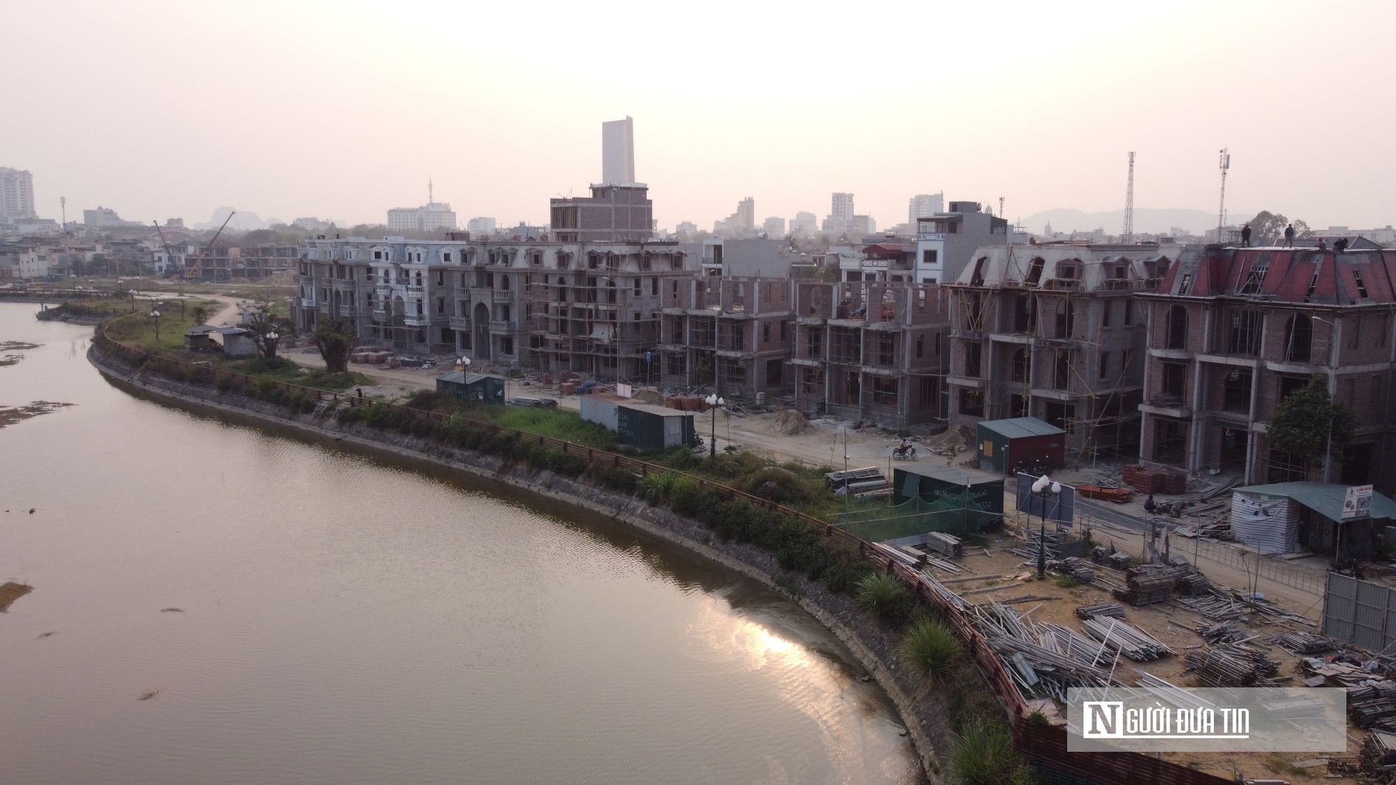 C&ocirc;ng vi&ecirc;n nước Đ&ocirc;ng Hương 600 tỷ đồng vẫn ngổn ngang sau 8 năm thực hiện- Ảnh 5.