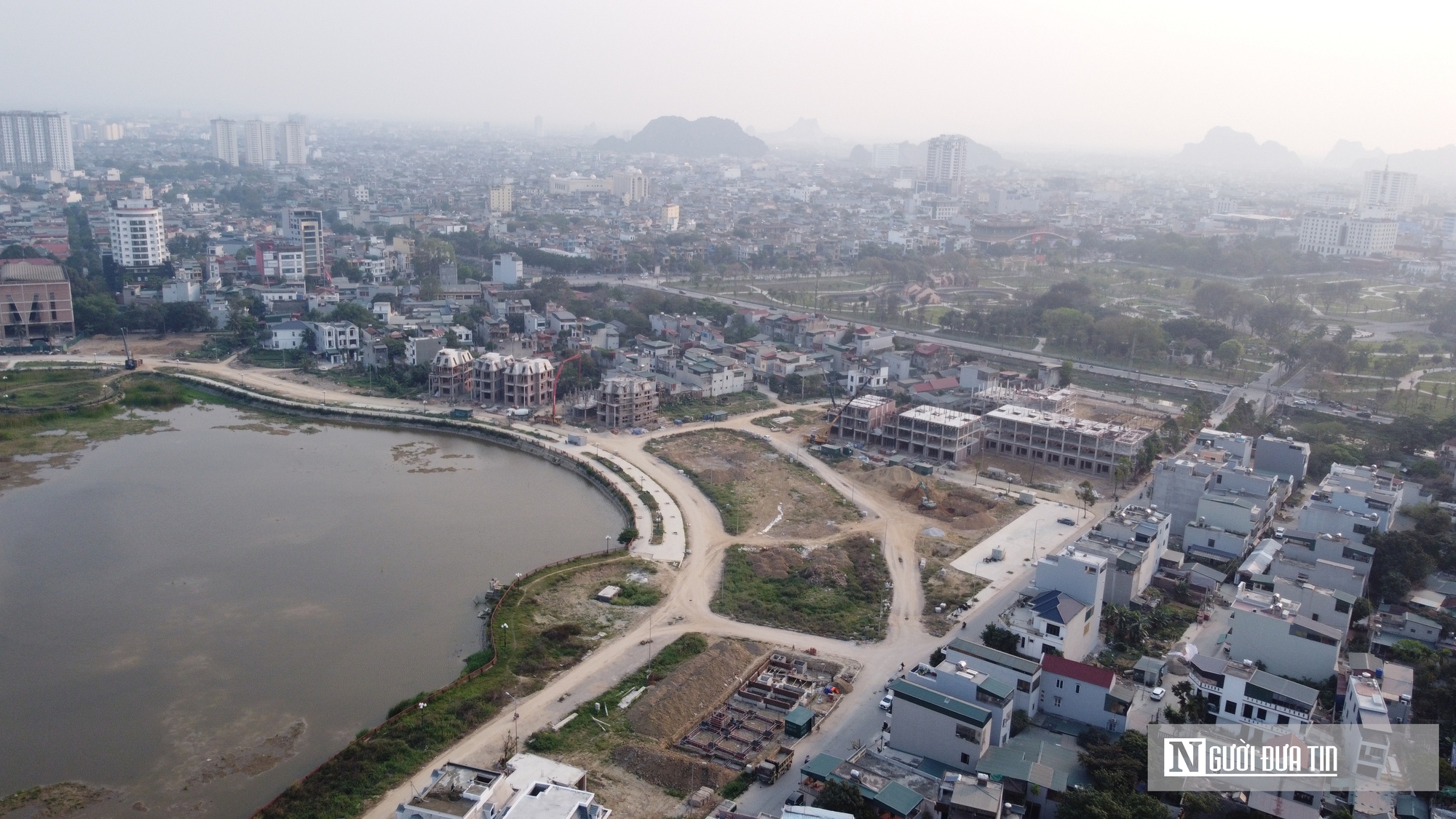 C&ocirc;ng vi&ecirc;n nước Đ&ocirc;ng Hương 600 tỷ đồng vẫn ngổn ngang sau 8 năm thực hiện- Ảnh 11.