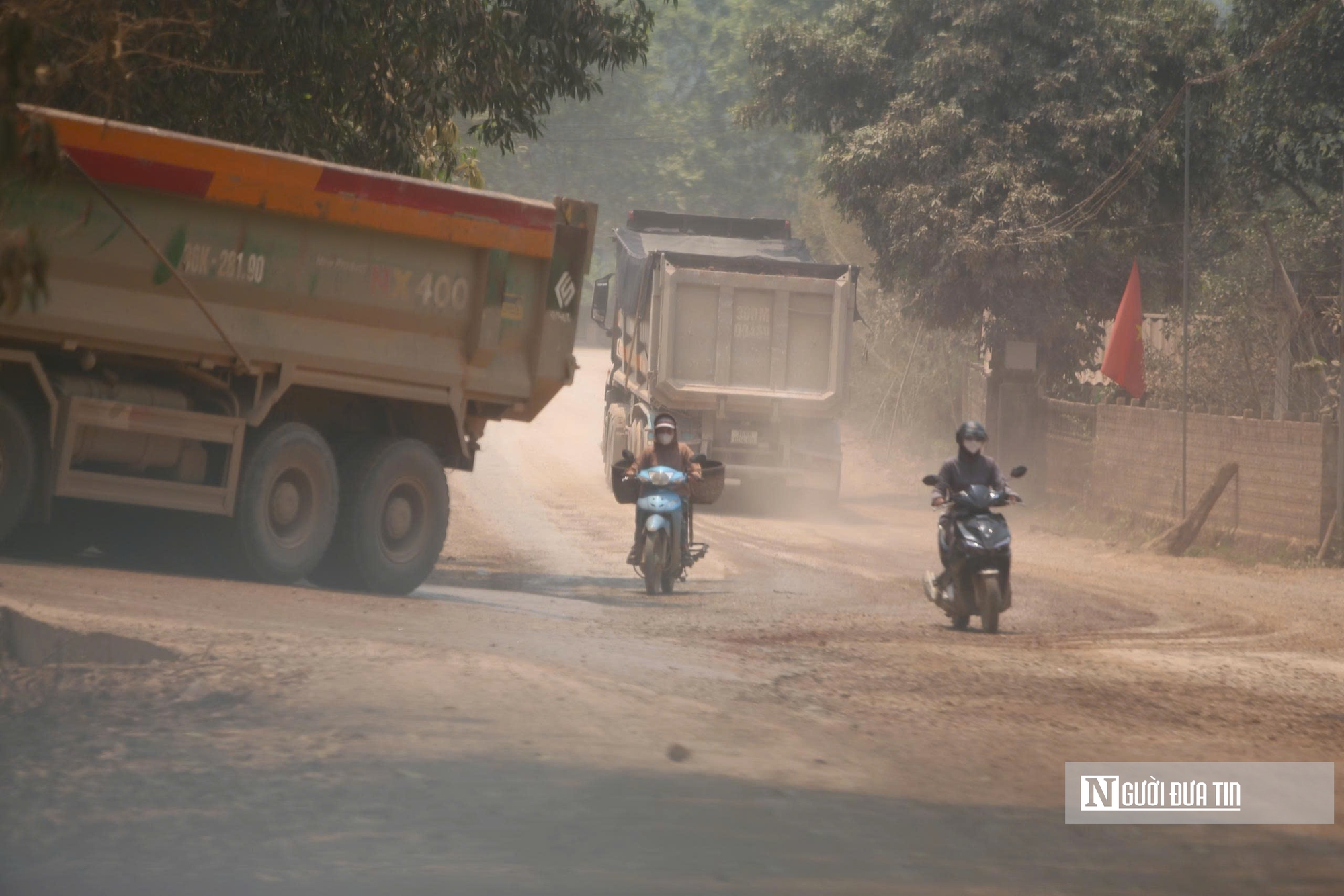 Tai nạn thương tâm, CSGT vào cuộc xử lý dàn xe Howo gây ám ảnh với người dân- Ảnh 4.