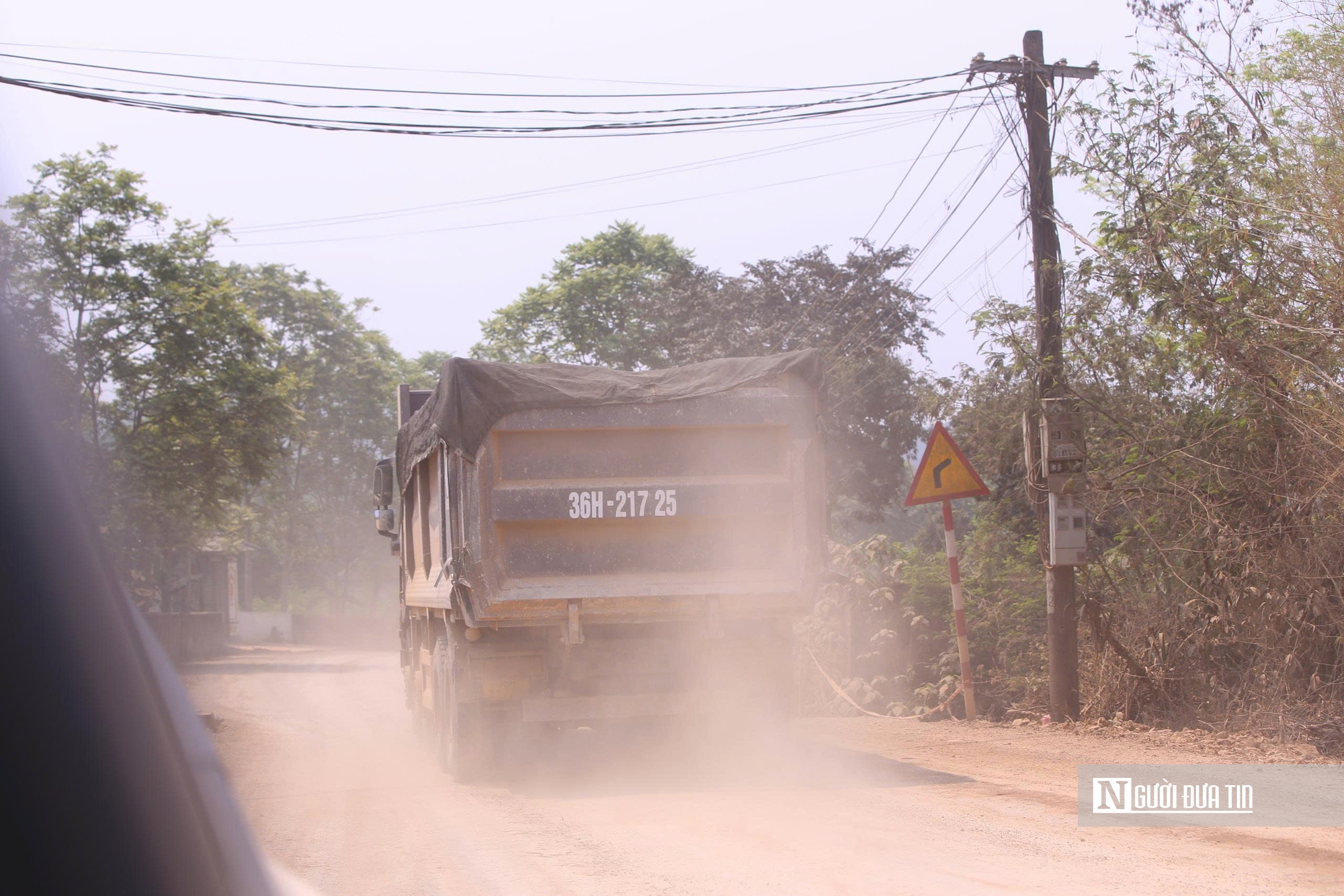 Tai nạn thương tâm, CSGT vào cuộc xử lý dàn xe Howo gây ám ảnh với người dân- Ảnh 9.