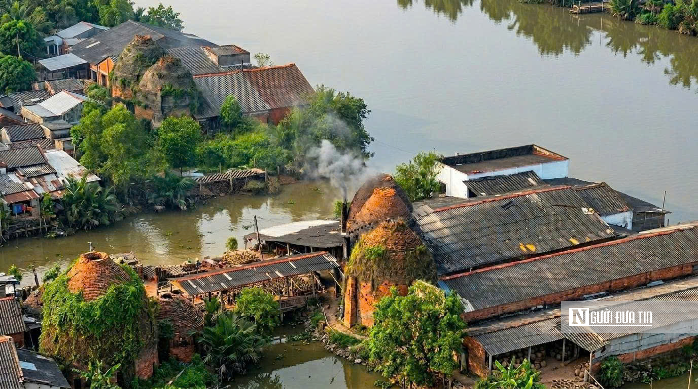 Ngắm “vương quốc lò gạch” Mang Thít di sản độc đáo miền Tây- Ảnh 3. Ngắm “vương quốc lò gạch” Mang Thít di sản độc đáo miền Tây- Ảnh 3.