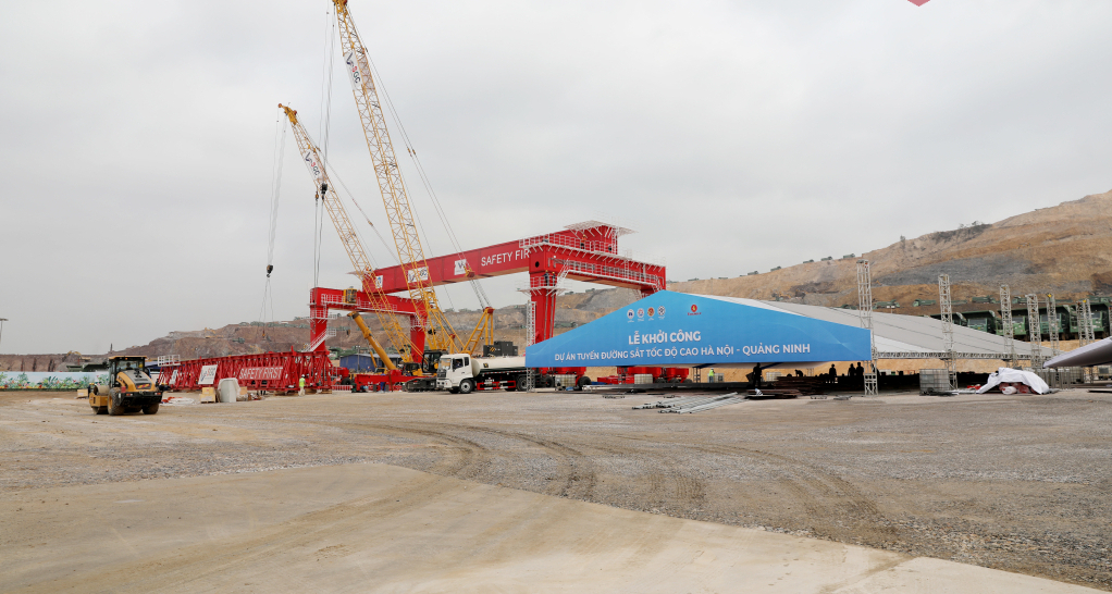 Khởi công dự án tuyến đường sắt tốc độ cao Hà Nội - Quảng Ninh- Ảnh 2. Khởi công dự án tuyến đường sắt tốc độ cao Hà Nội - Quảng Ninh- Ảnh 2.