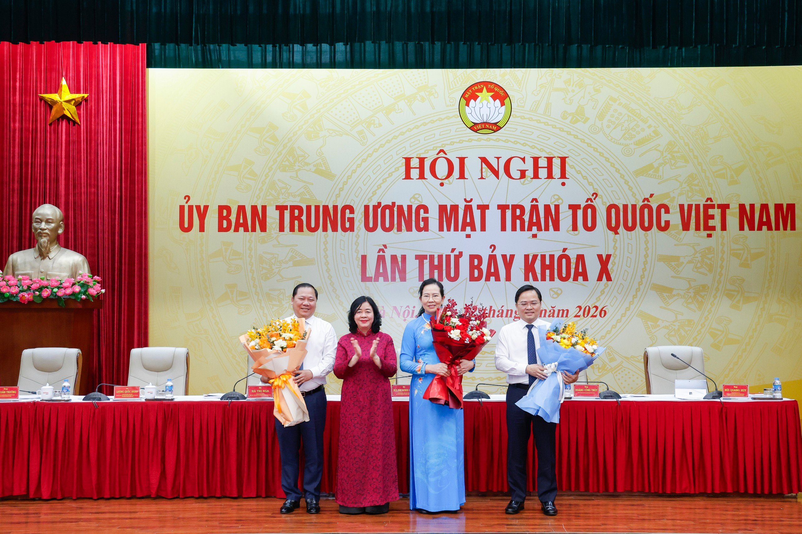 Hiệp thương cử nhân sự Phó Chủ tịch Ủy ban Trung ương MTTQ Việt Nam khóa X- Ảnh 3. Hiệp thương cử nhân sự Phó Chủ tịch Ủy ban Trung ương MTTQ Việt Nam khóa X- Ảnh 3.
