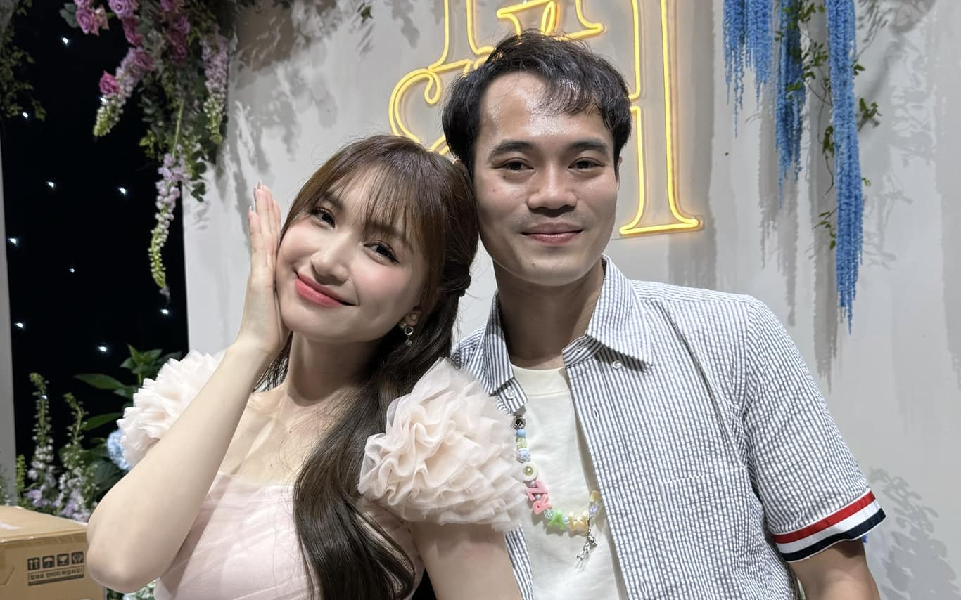 Hoà Minzy trả xong nợ 4 tỷ đồng cho Văn Toàn, tặng quà sinh nhật hàng hiệu đắt đỏ
